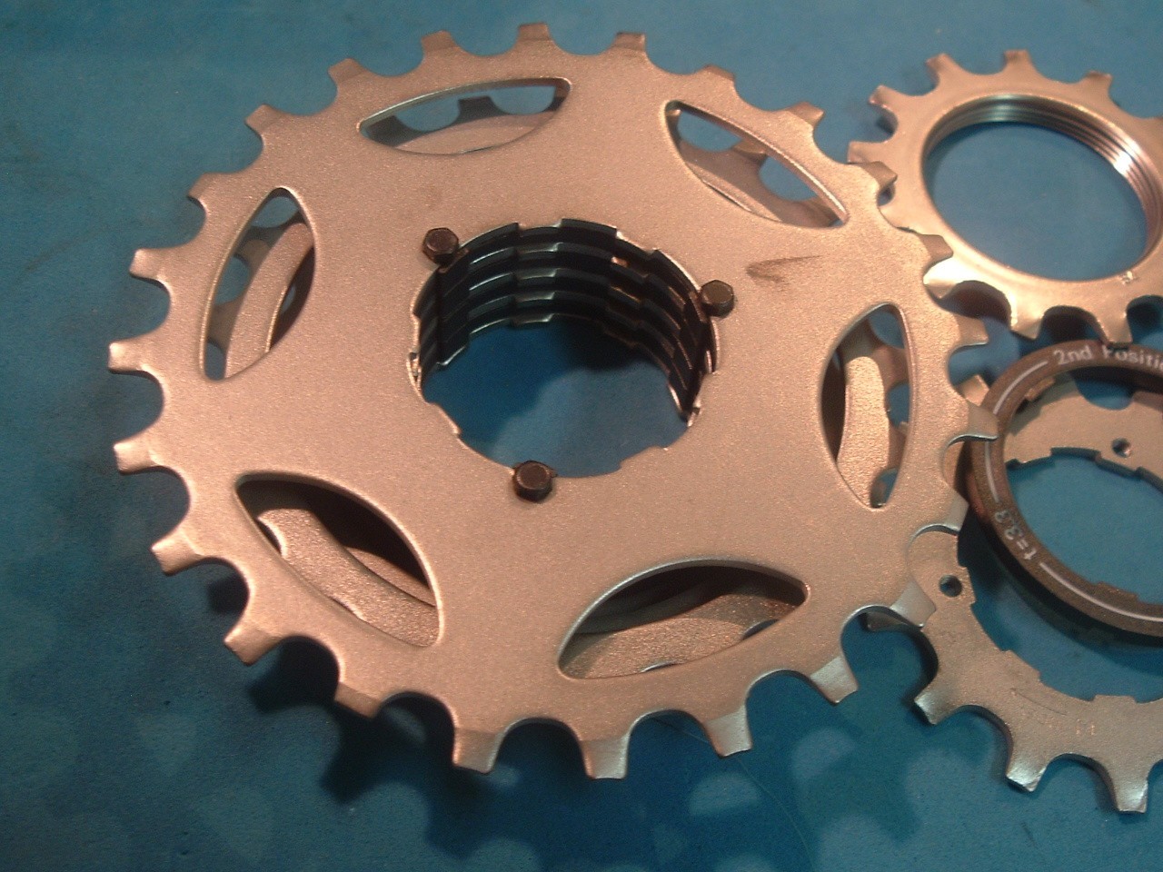 Shimano 600 Ultegra 7-Spd 13-24T CS-6400 UniGlide Road Cassette NEW / NOS-NIB+