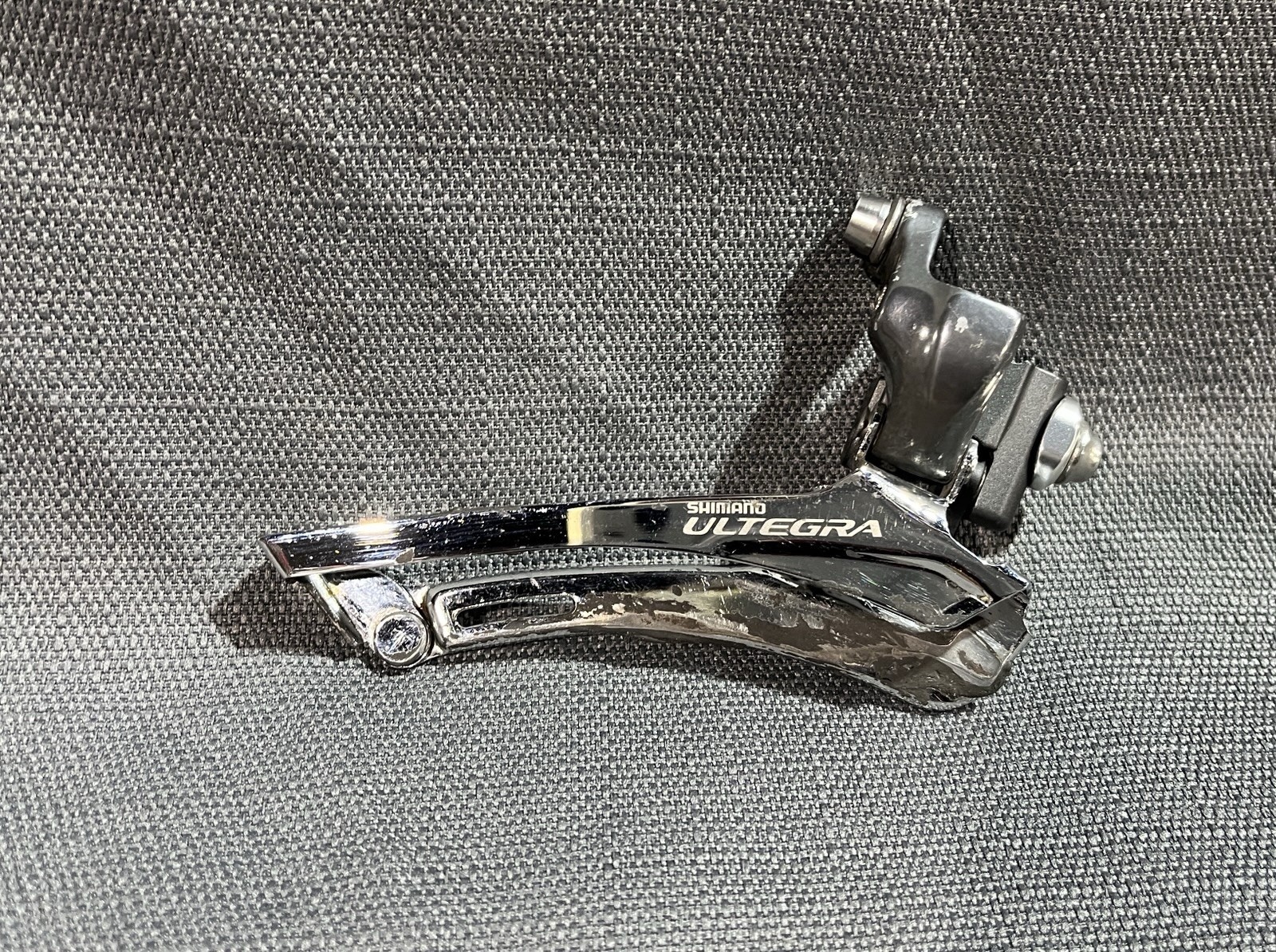Shimano Ultegra FD-6700 Front Derailleur 2×10 Braze-on Bottom Pull Road Bike