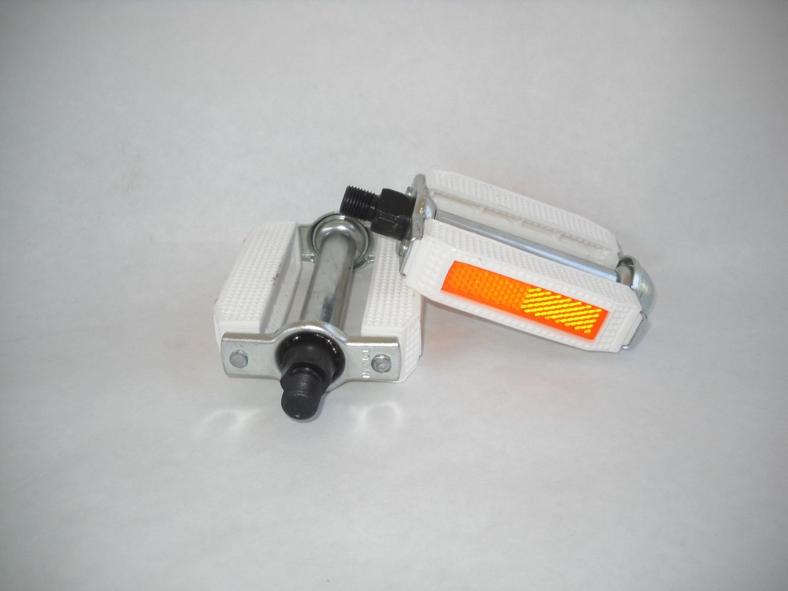 507 PVC Bicycle Block Pedals 1/2″» Classic Vintage Style White/Chrome