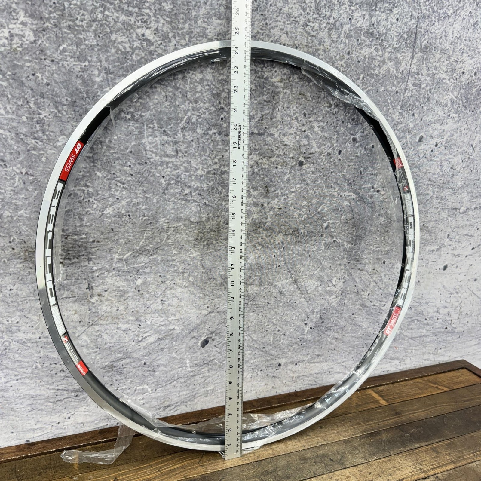 DT Swiss RR-440 700c Rim 28H 28 Hole RR440 Clincher Road Asymmetric Presta Hoop