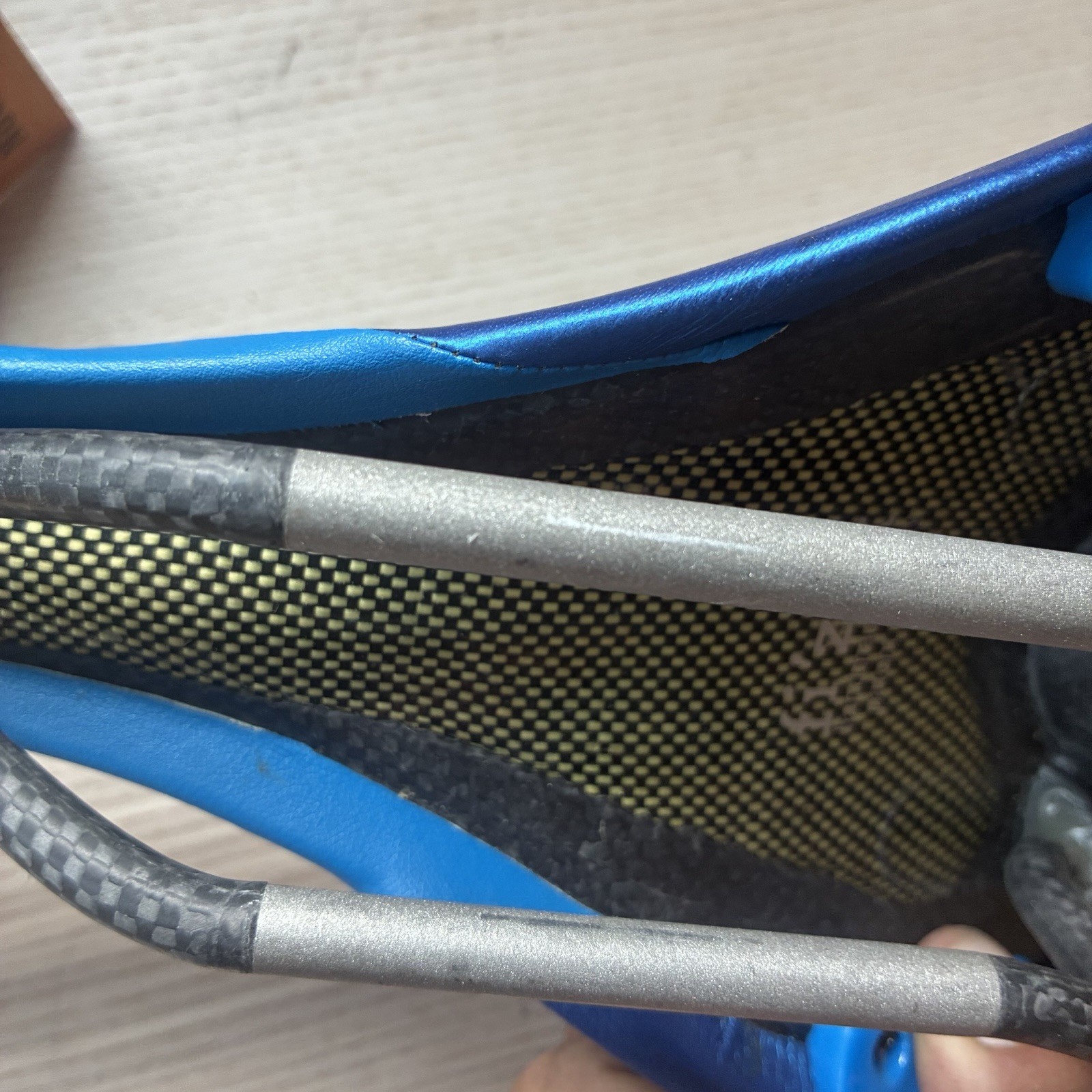 FIZIK Aliante carbon rail saddle In Blue 200 Grams