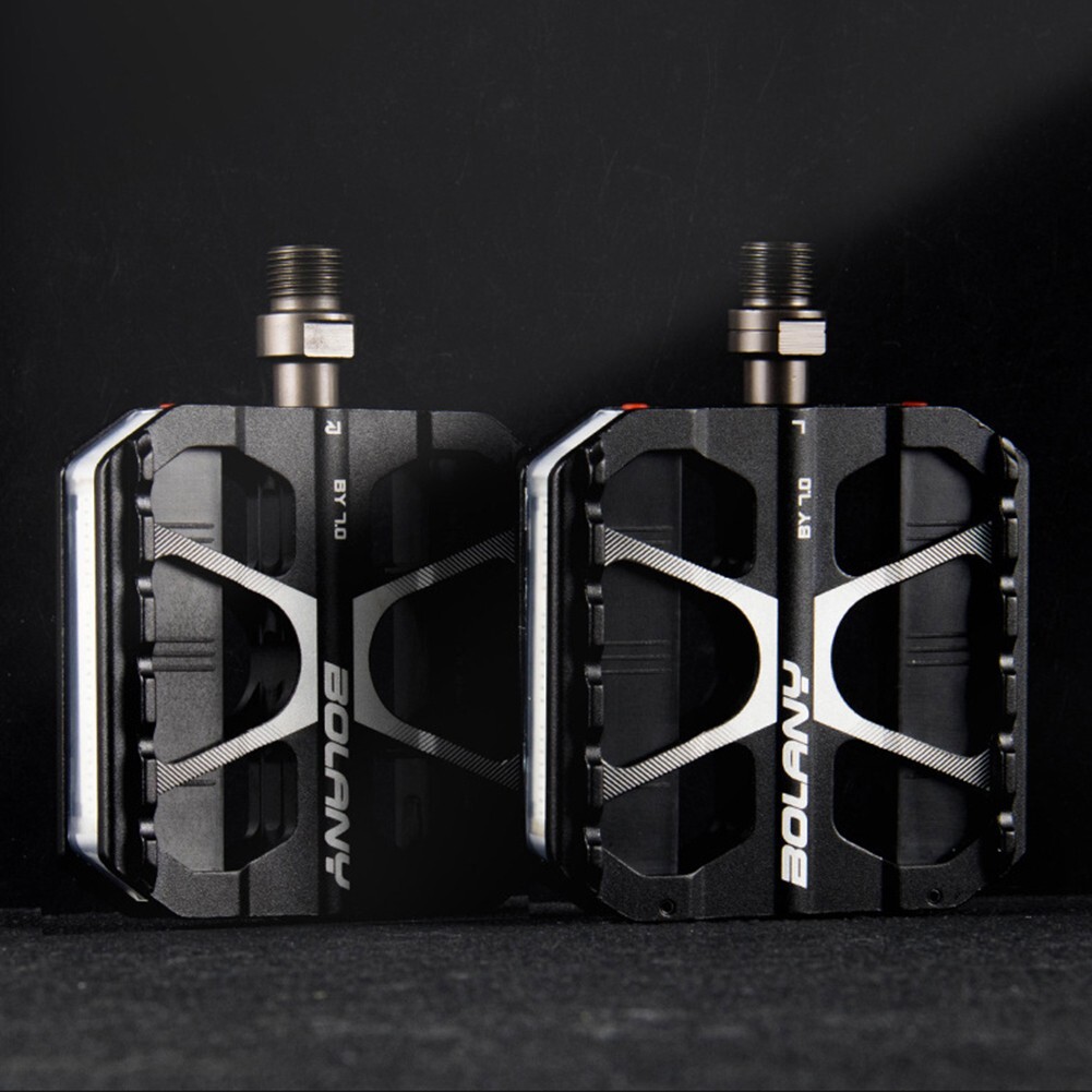 Bright And Eye Catching Type C Bearing Pedals For Night Cycling Useful