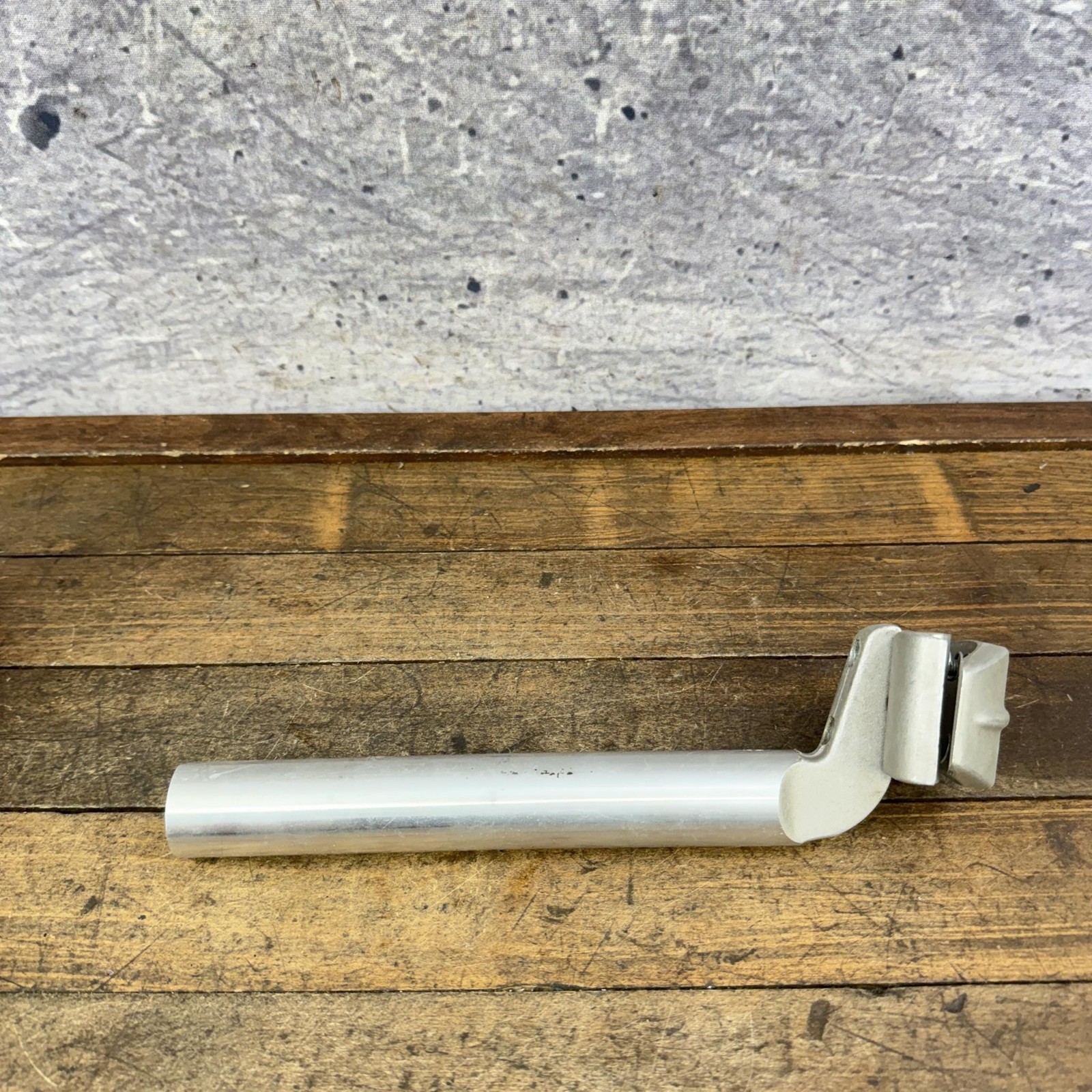 Vintage Avocet Seatpost 27mm Silver Alloy 27mm 8.5in Road Bike Box
