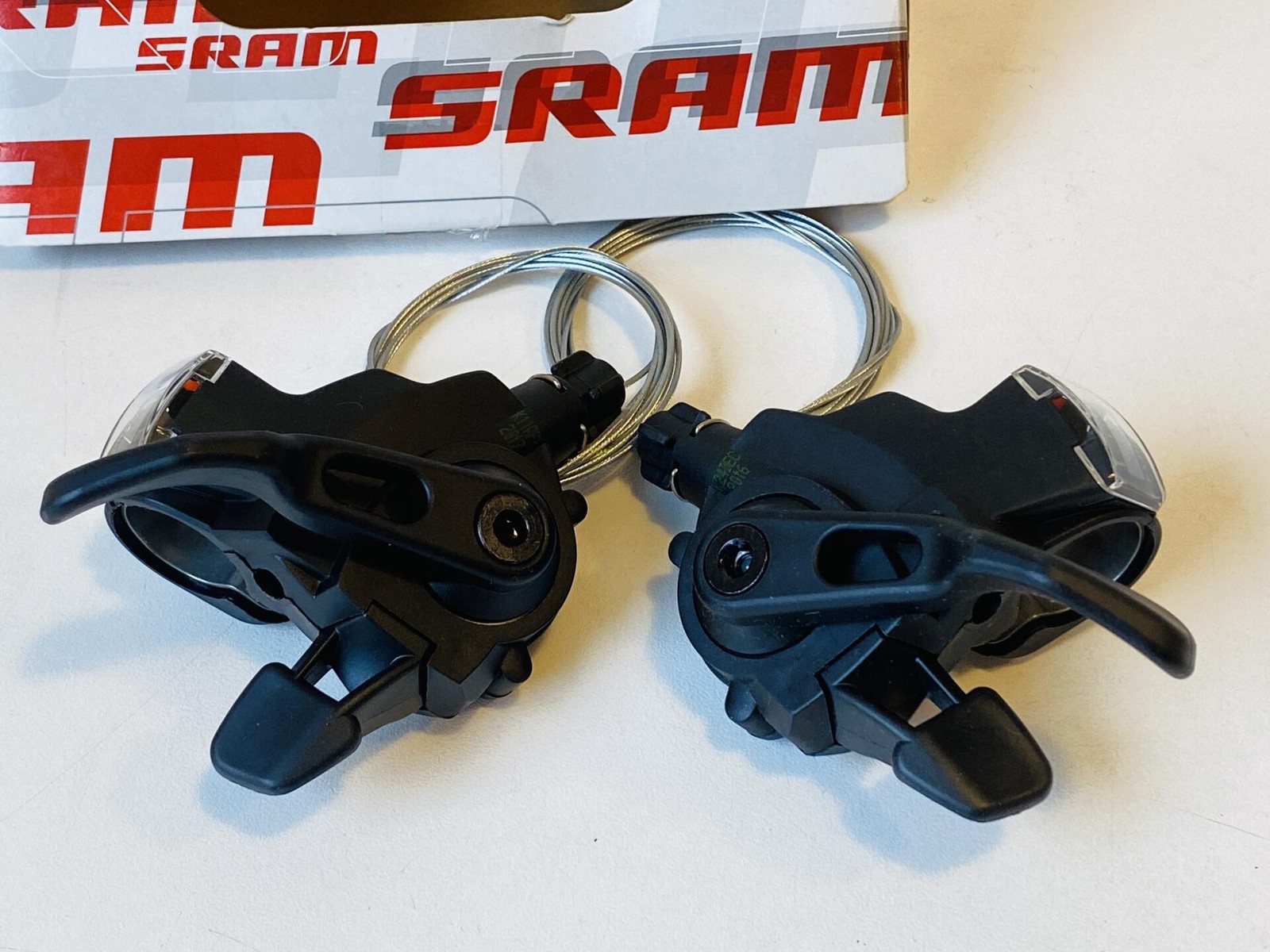 SRAM X4 3×8 Speed Trigger Shifter Set Right & Left