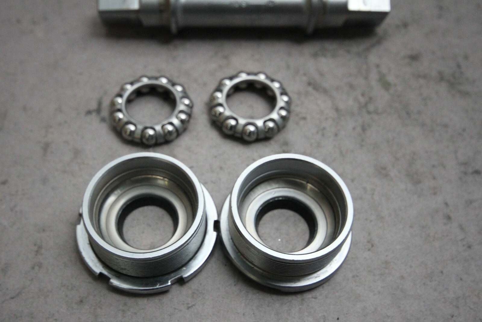 Suntour Superbe Pro BB SB10 I Bottom Bracket / 114.5 mm / 70mm / 36x24T ITA