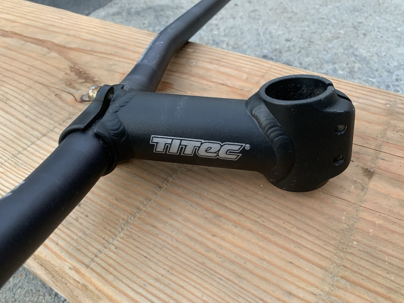 Vintage TITEC Hell Bent XC Riser MTB Aluminum Handlebar And Stem 640mm, Black
