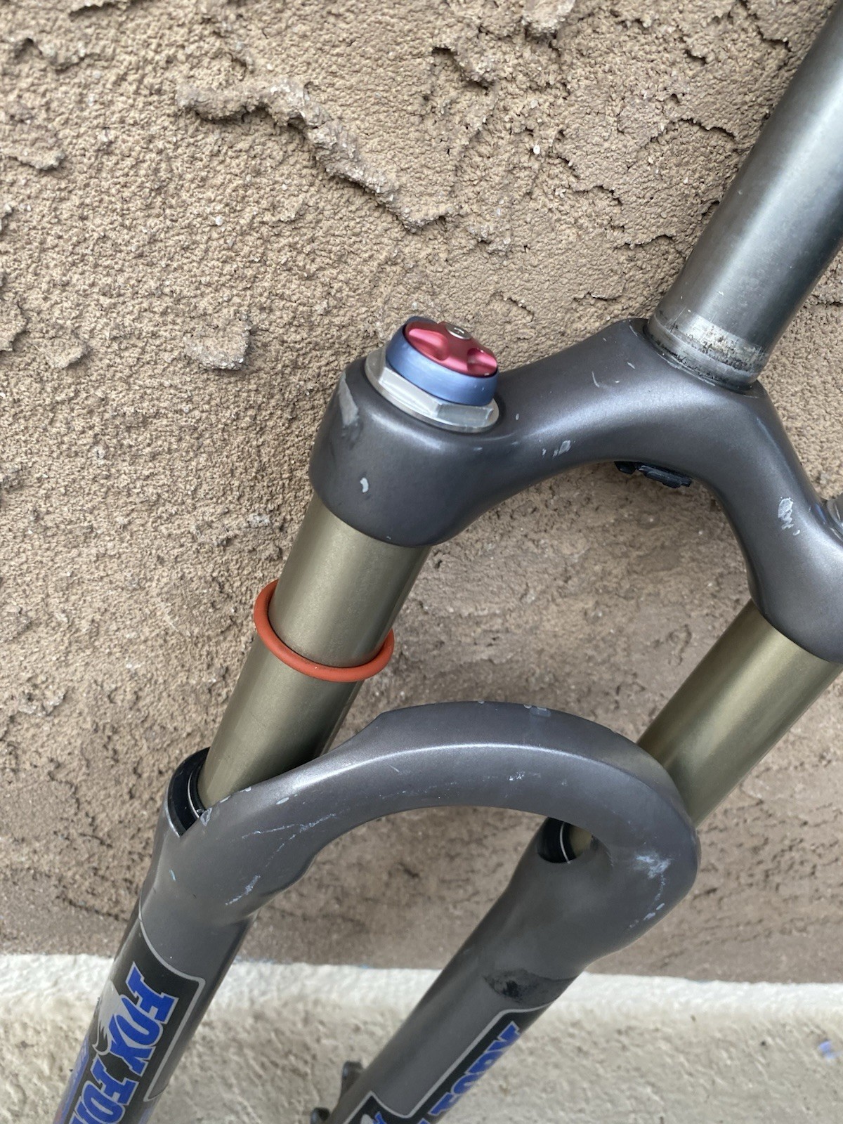 Gray Fox Racing Float 100 RL Straight 1-1/8″ 9mm X 100mmQR 26″ Fork