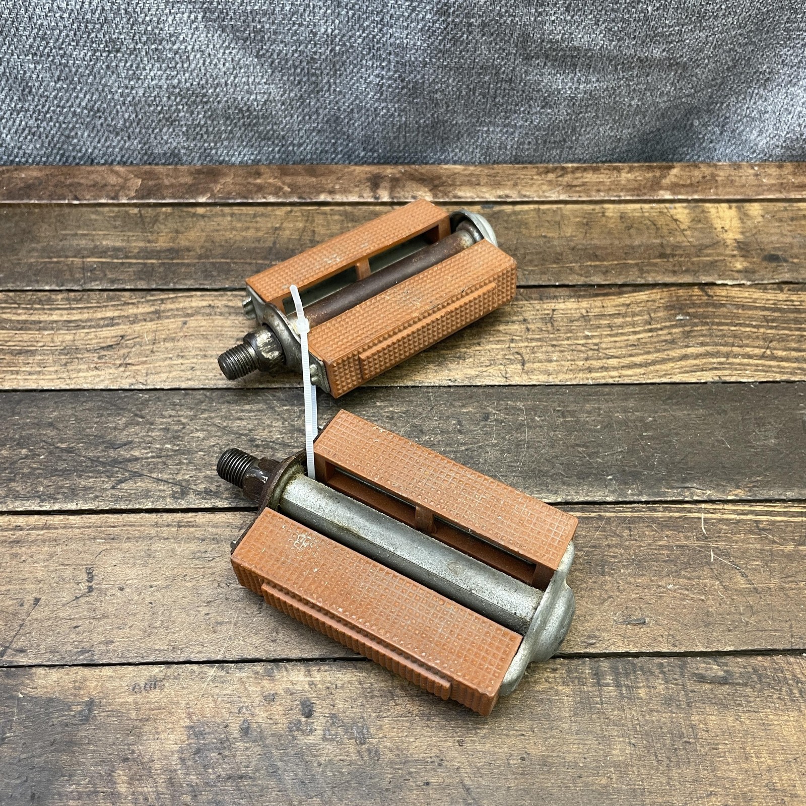 Vintage Excel Brown Pedals 1/2 In Block Bike XL 26 Cruiser Platform Balloon