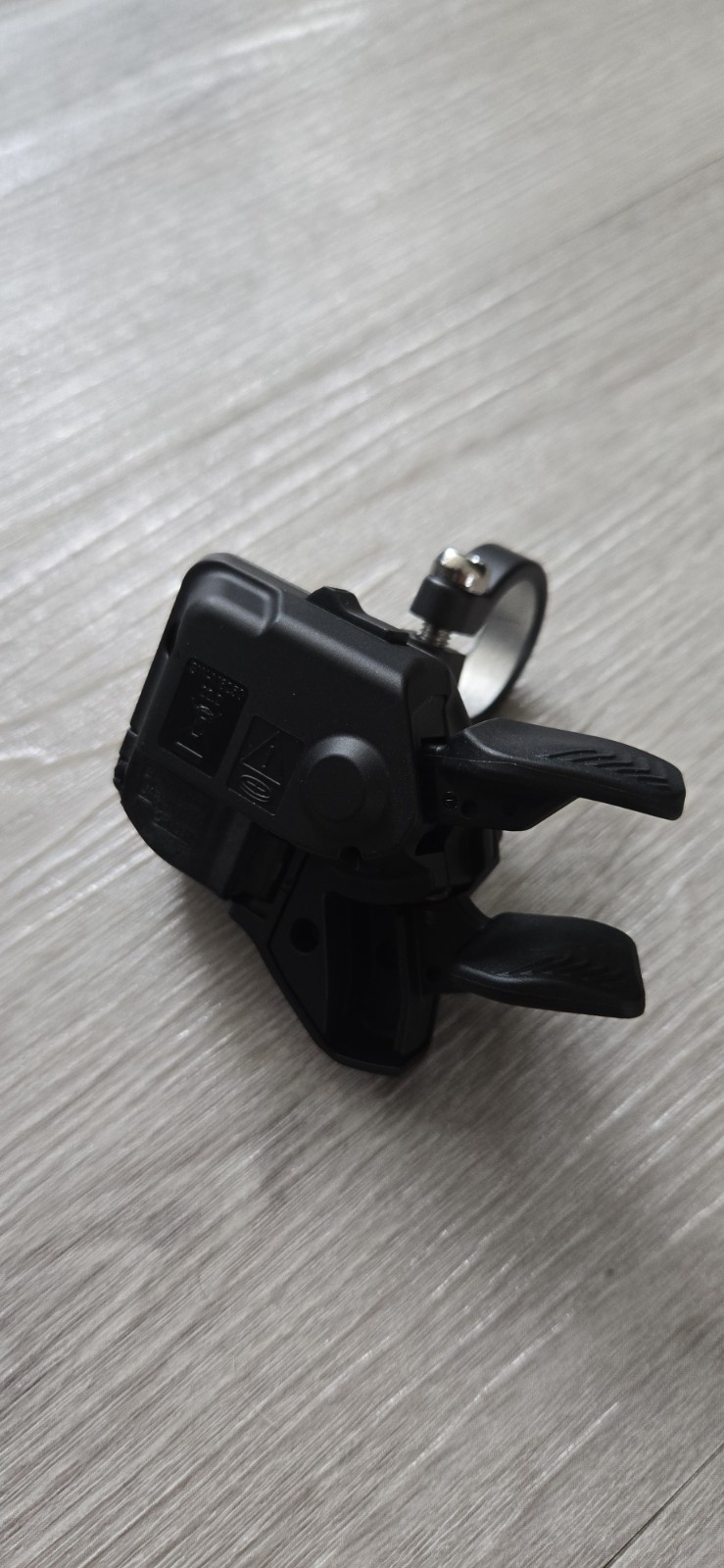 Shimano Deore SW-M6250-R Wireless Di2 Right Shift Switch – 12-Speed Compatible