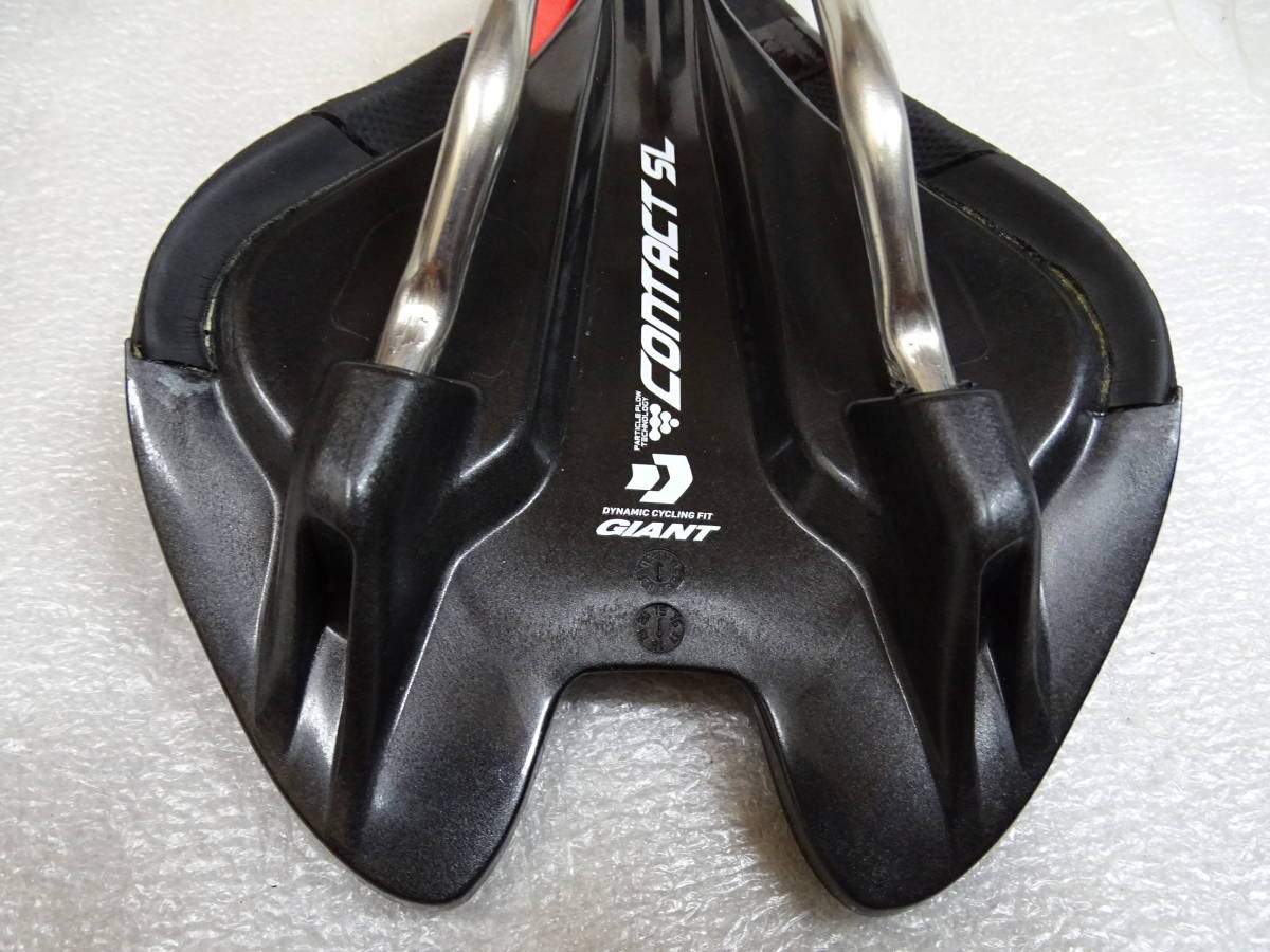 NEW GIANT CONTACT FORWARD SADDLE SST RAILS 275x128mm 221g BLACK ROADBIKE CYCLING