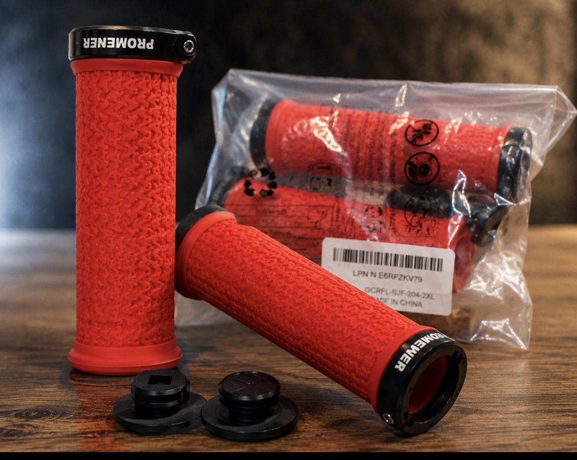 ODI VS-21 MTB Handlebar Grips Lock-On Silicone Waffle Pattern Anti-Slip 130mm