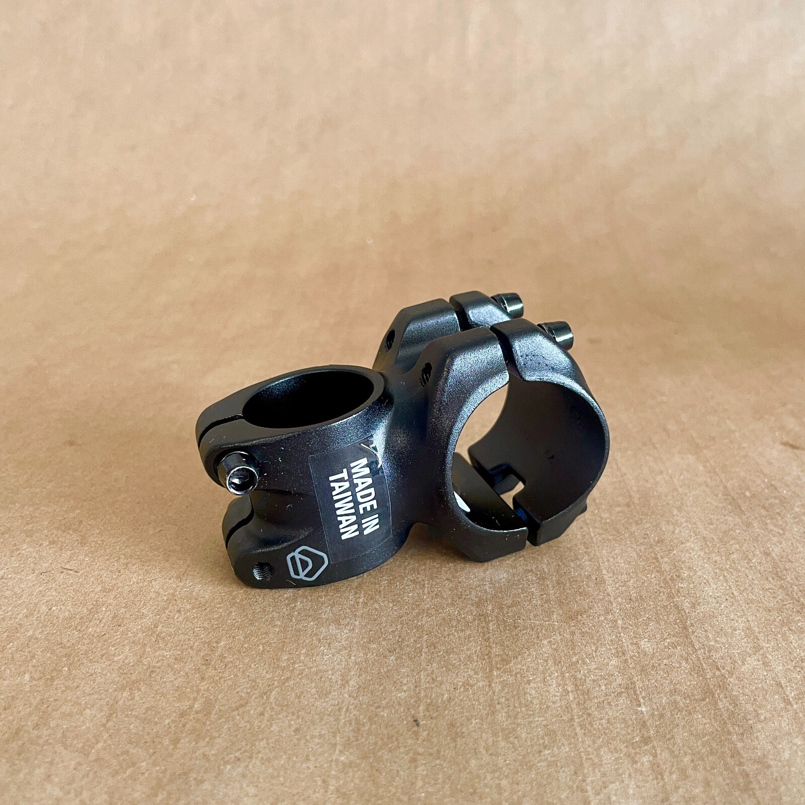 Dimension Trail Stem 40mm Clamp 35mm +/- 0 Deg 1 1/8″ Blk Aluminum Mountain