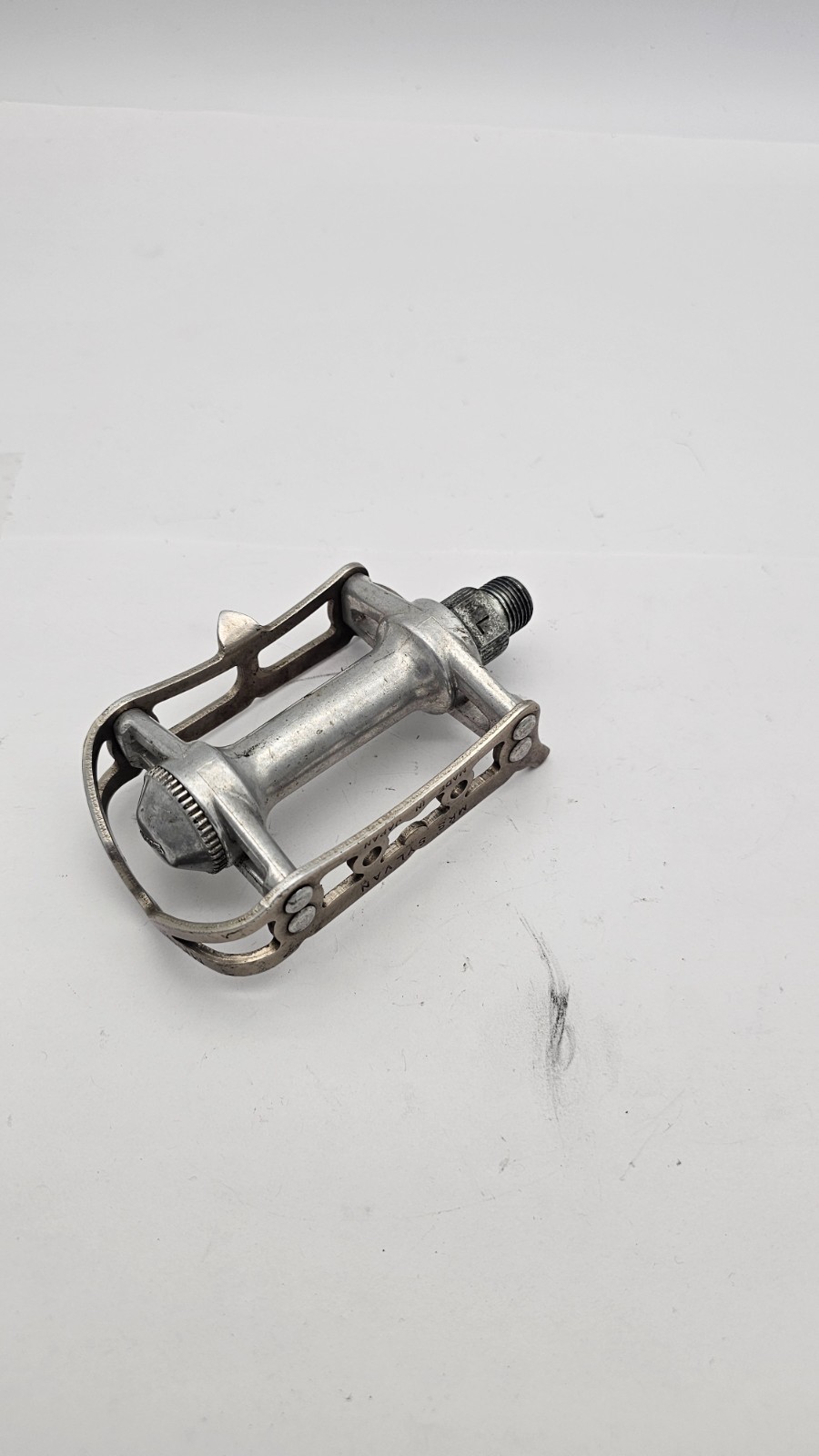 MKS Sylvan Bicycle Pedal Set SY-1 Silver Alloy 9/16″ Road Fixie Touring Bike