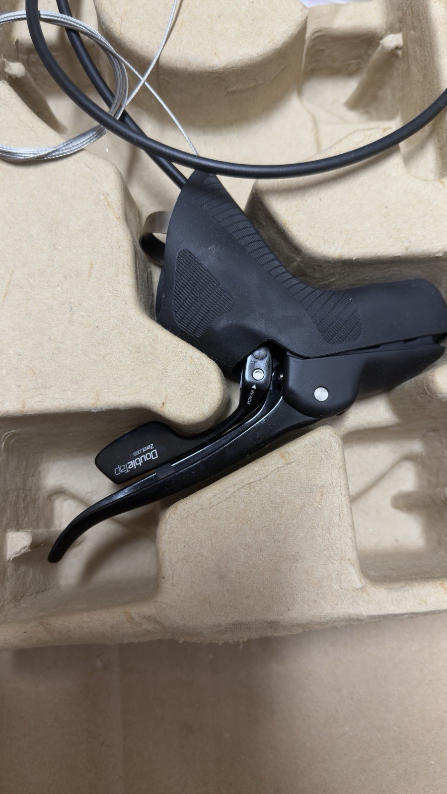 SRAM Rival 22 HRD Shift/Brake Lever & Flat Mount Caliper One Color, Right