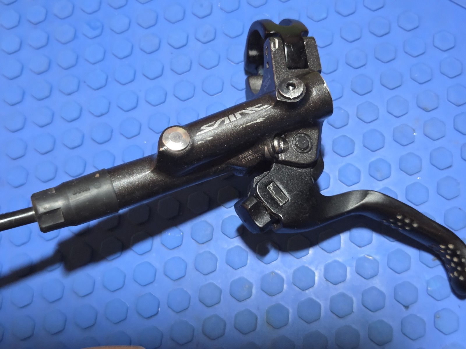 Shimano Saint M820 4-piston Brakeset + Rotors
