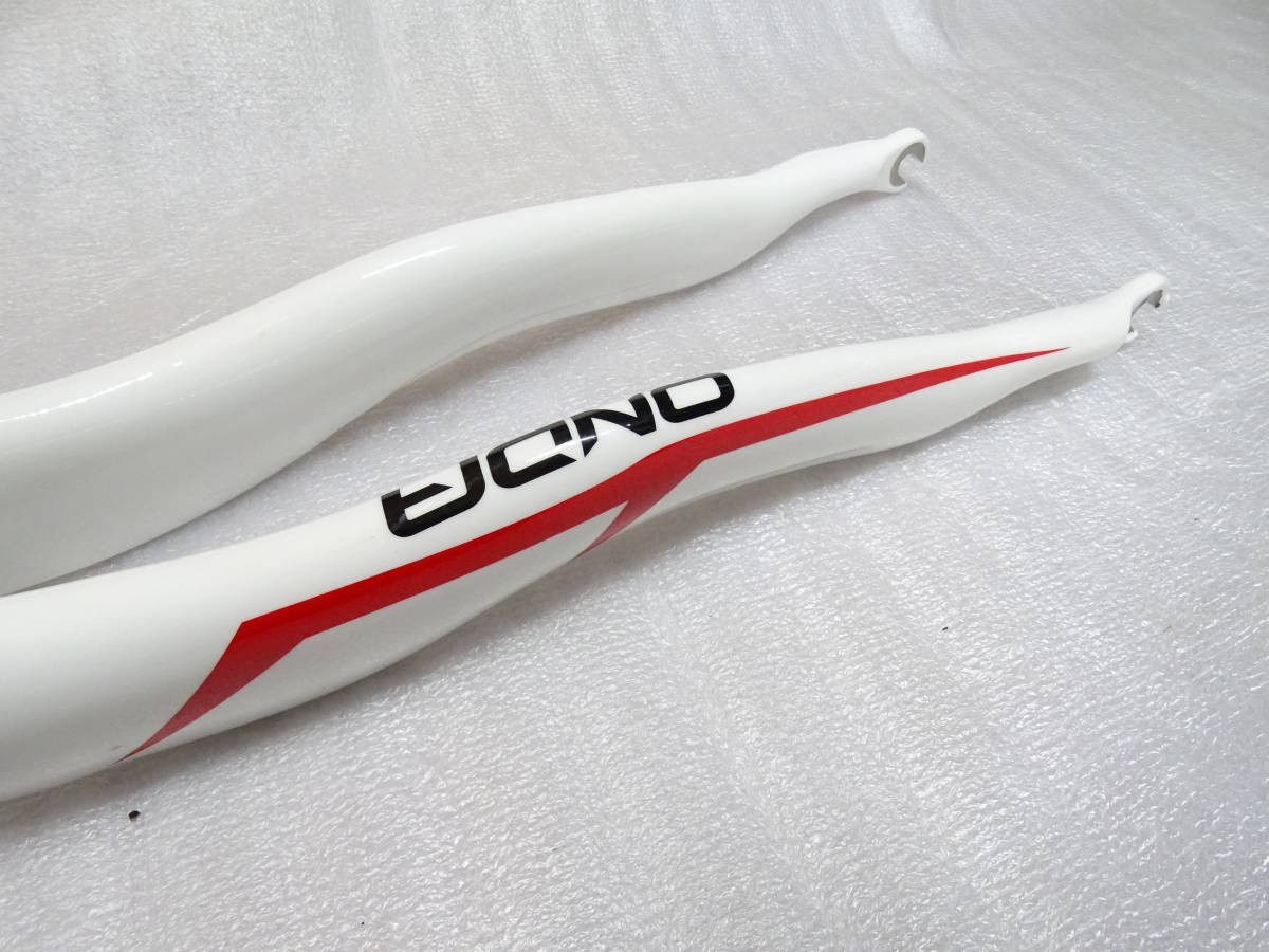 New Pinarello Paris Full Carbon Fork 700c Rim Brake 1-1/8 to 1-1/4 Tapered QR 45