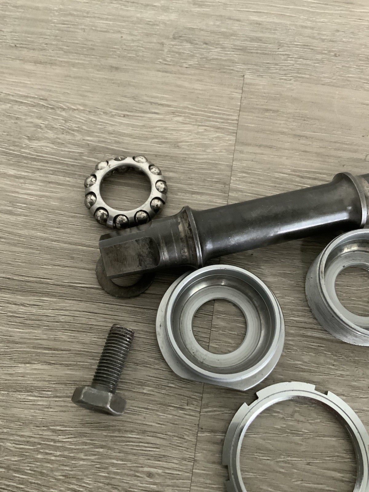 CAMPAGNOLO CHORUS BOTTOM BRACKET 68–114 MM BSA THREADED