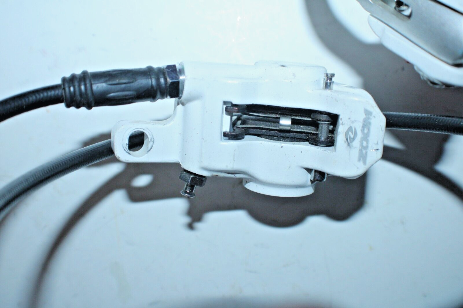 Zoom Hydraulic Disc Brake Caliper Front White 74mm Post Mount MTB USA Shipper :)