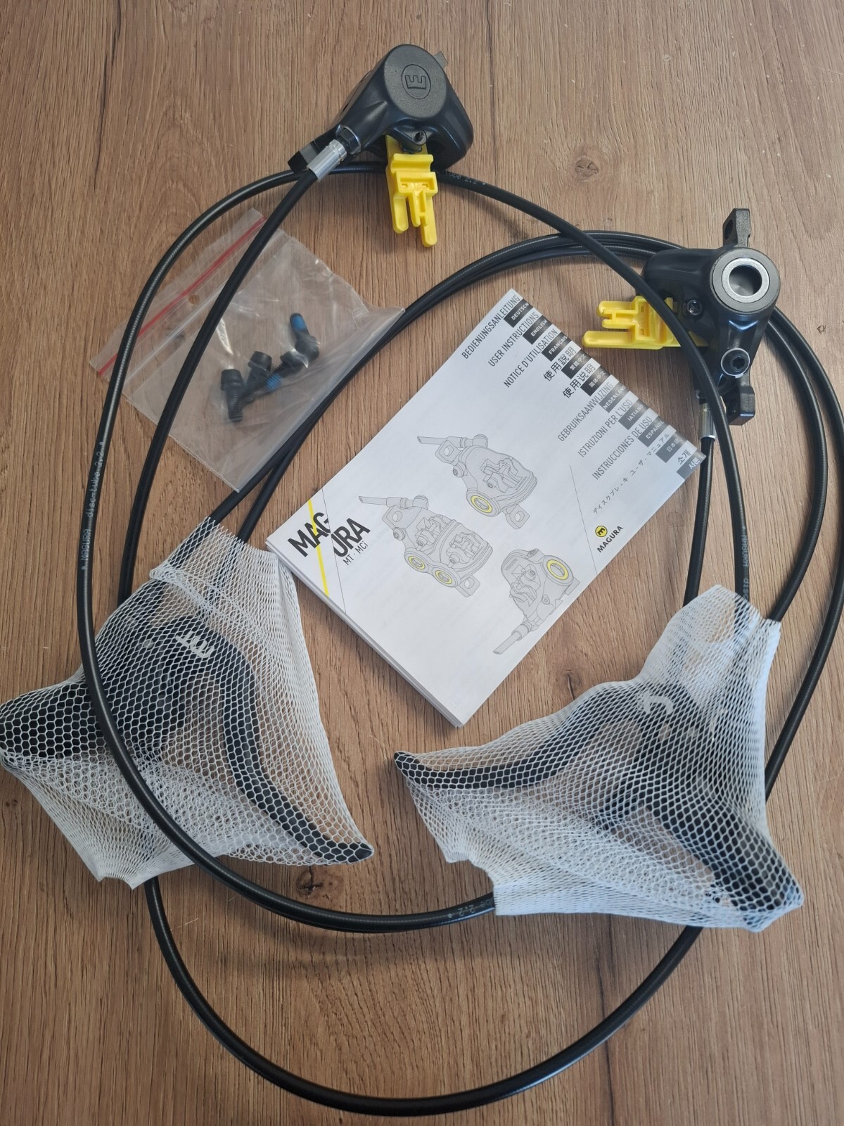 MAGURA MT4 Hydraulic Disc Brake Set – Front & Rear – 1000 / 2000 mm MTB
