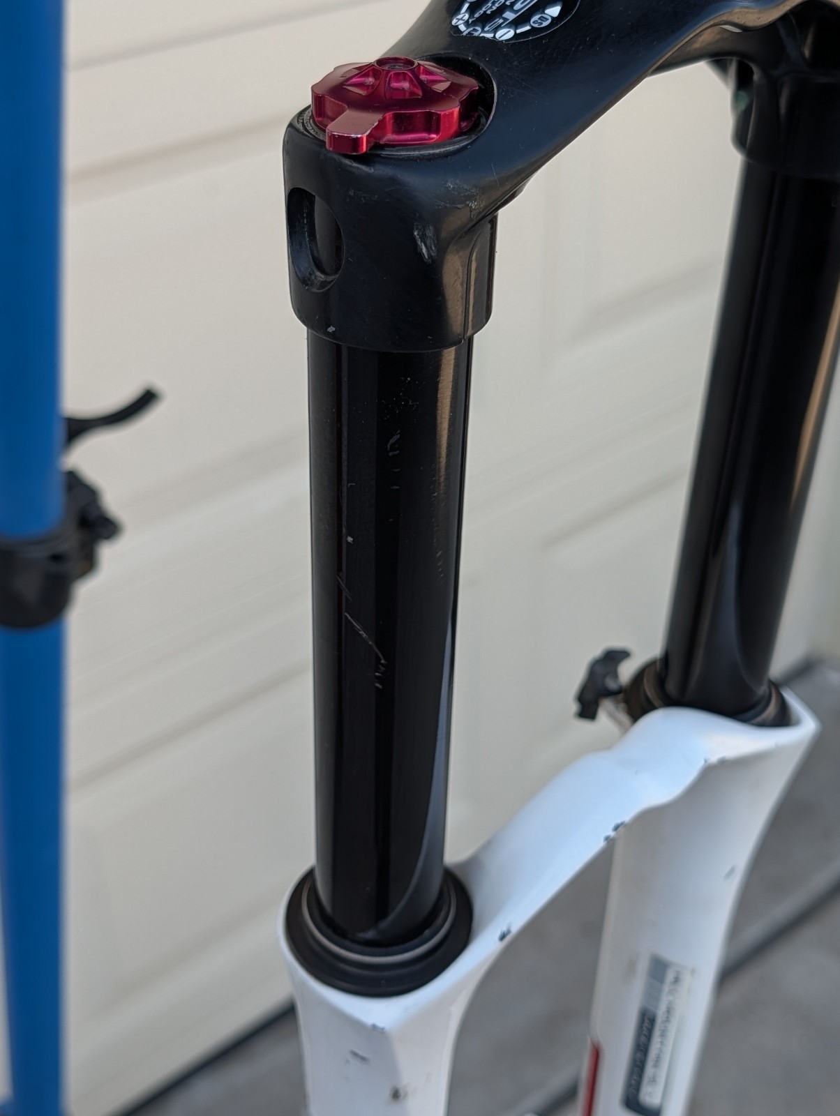 26″ Marzocchi Bomber Z1 Free Ride SL Mountain Bike Fork 1-1/8″ Threadless