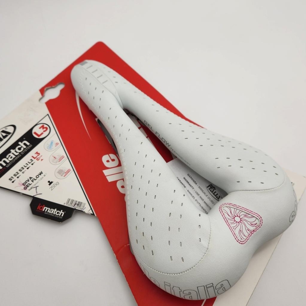Selle Italia Diva Gel Flow Women’s Bike Saddle White w/ Pink Accents idmatch L3
