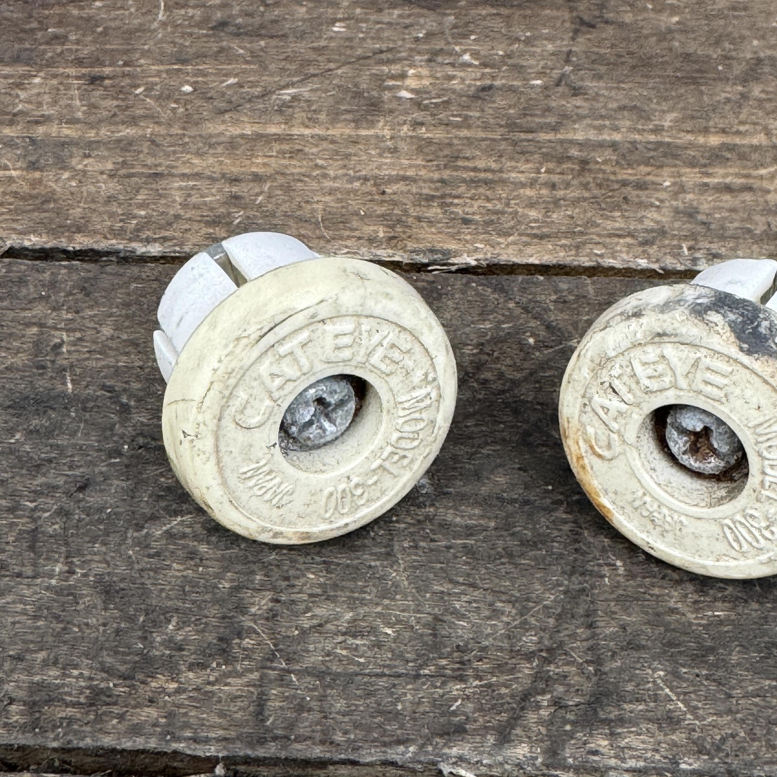 Vintage CatEye Model 300 White Handlebar Bar End Plugs Pair Japan MTB Road Bike