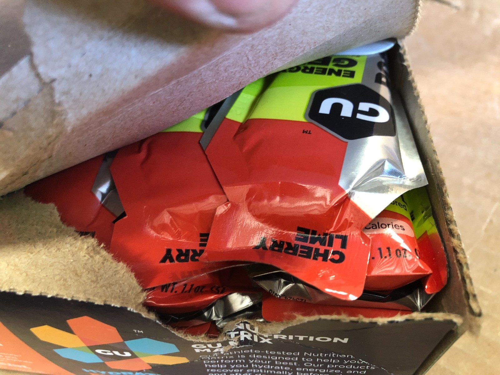 GU Roctane Energy Gel Box of 24 cherry lime Red/Yellow
