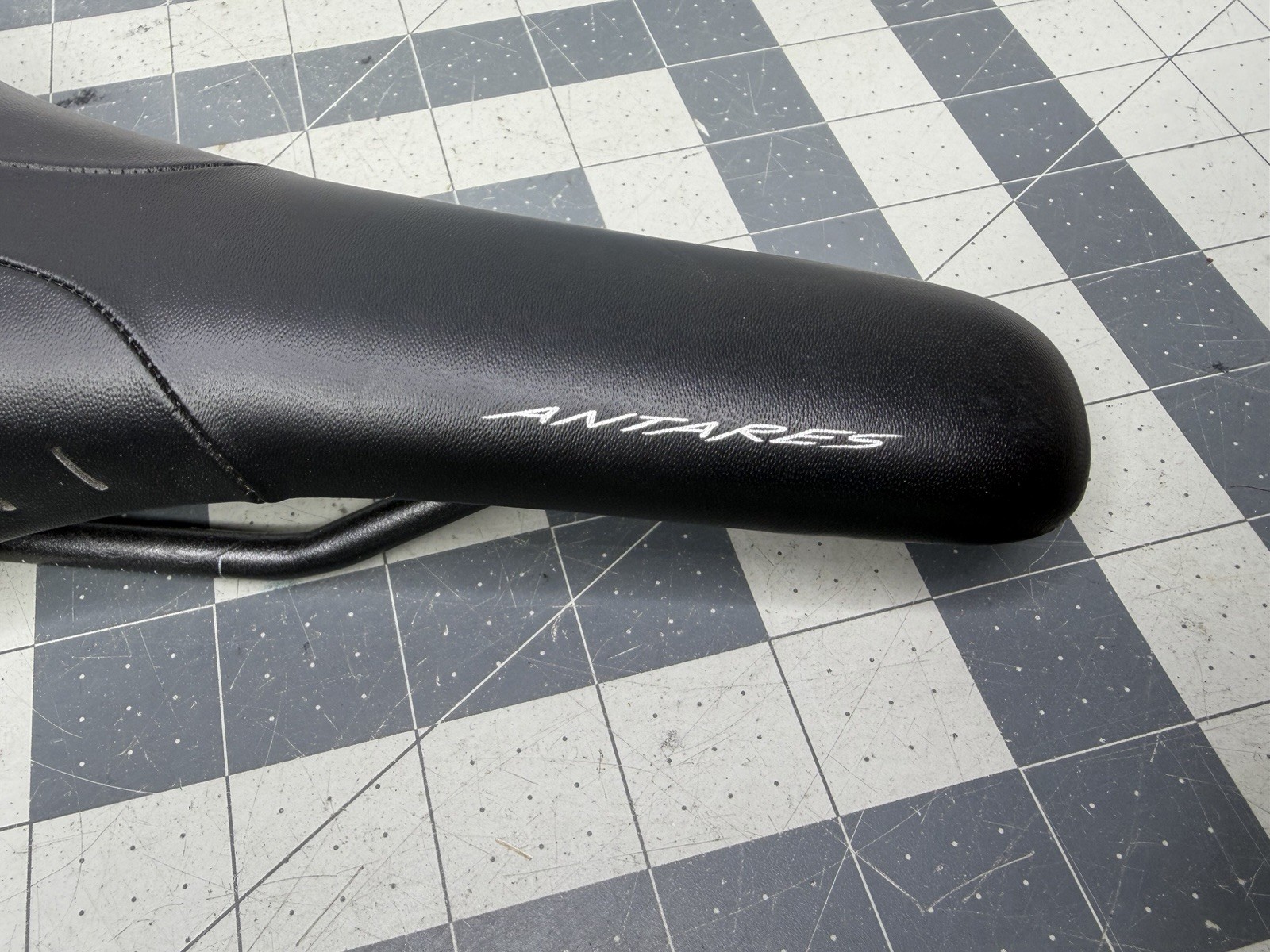 Fizik R5 Kium Rail Road Saddle Black Used (B2)