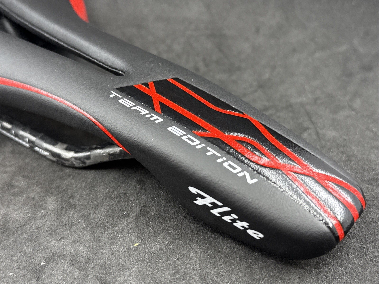Selle Italia Flite FLOW Kit Carbonio Team Edition L3 280mm x 145mm MSRP $350!