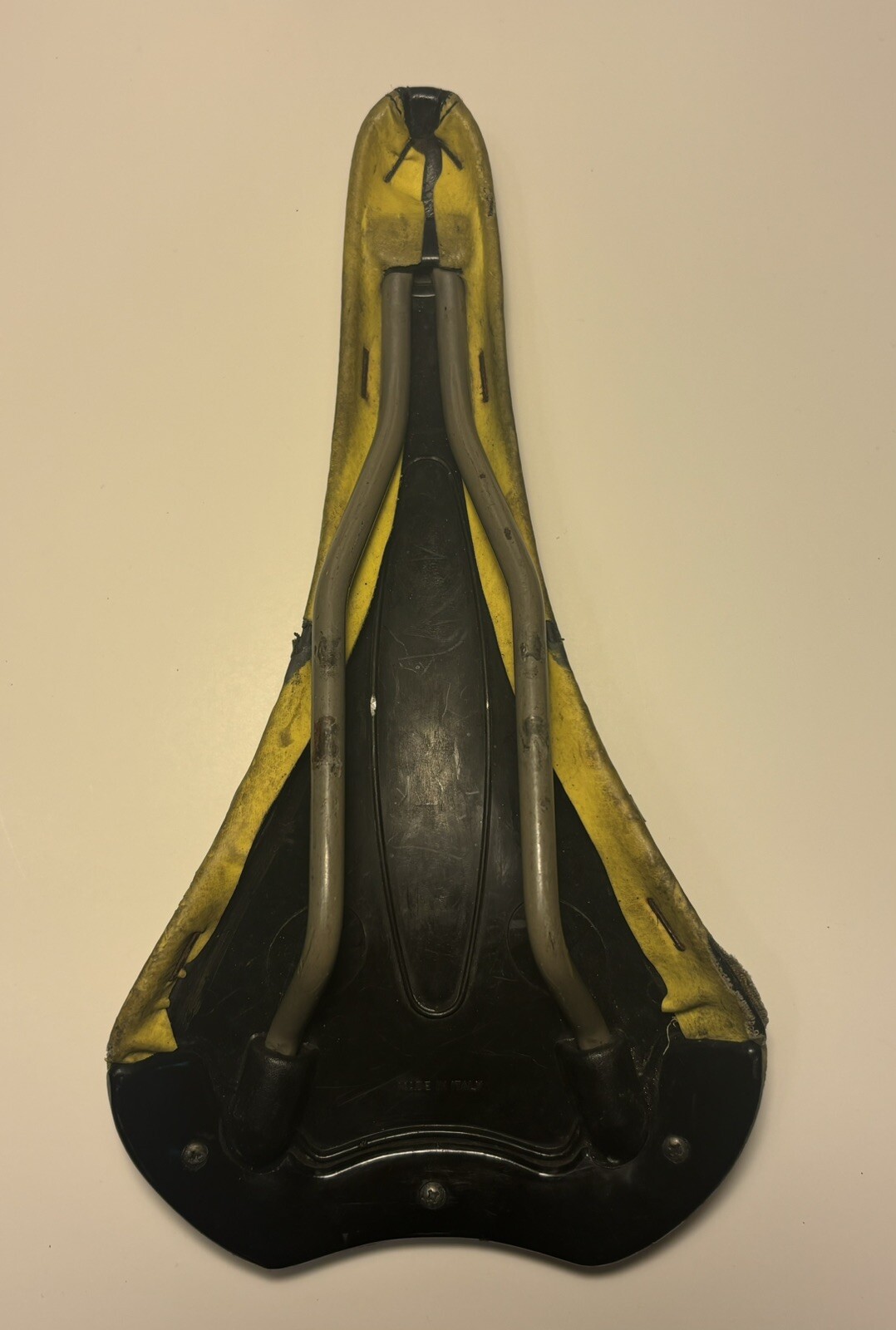 Selle Italia XO Cycling Saddle Seat 2 Tone Leather W/Rail Italy Black And Yellow