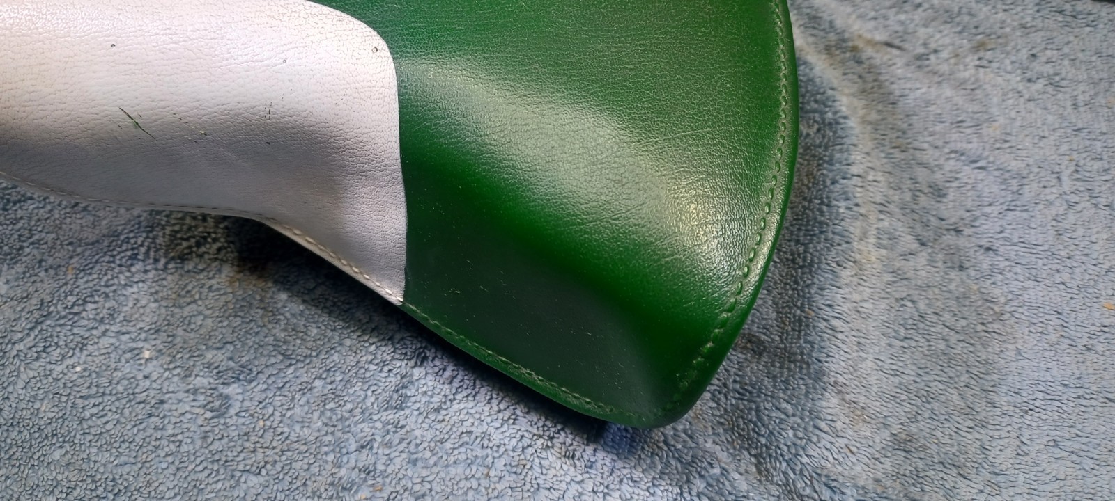 VGC Vintage «S» type Schwinn Green Mesinger Bicycle Seat Saddle with seatpost