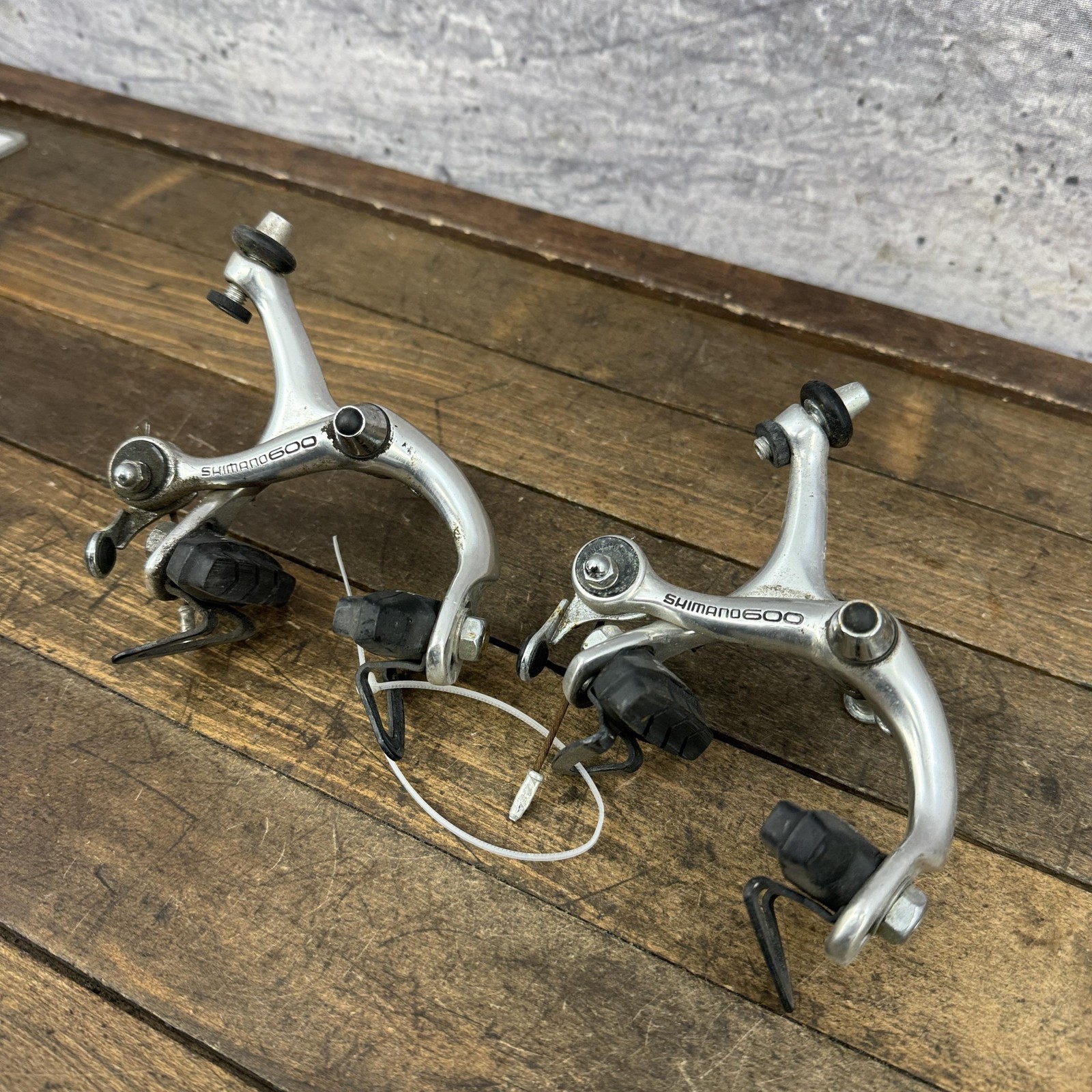 Vintage Shimano 600 BR-6208 Caliper Brakes Set Silver Road Bike Side Pull Japan