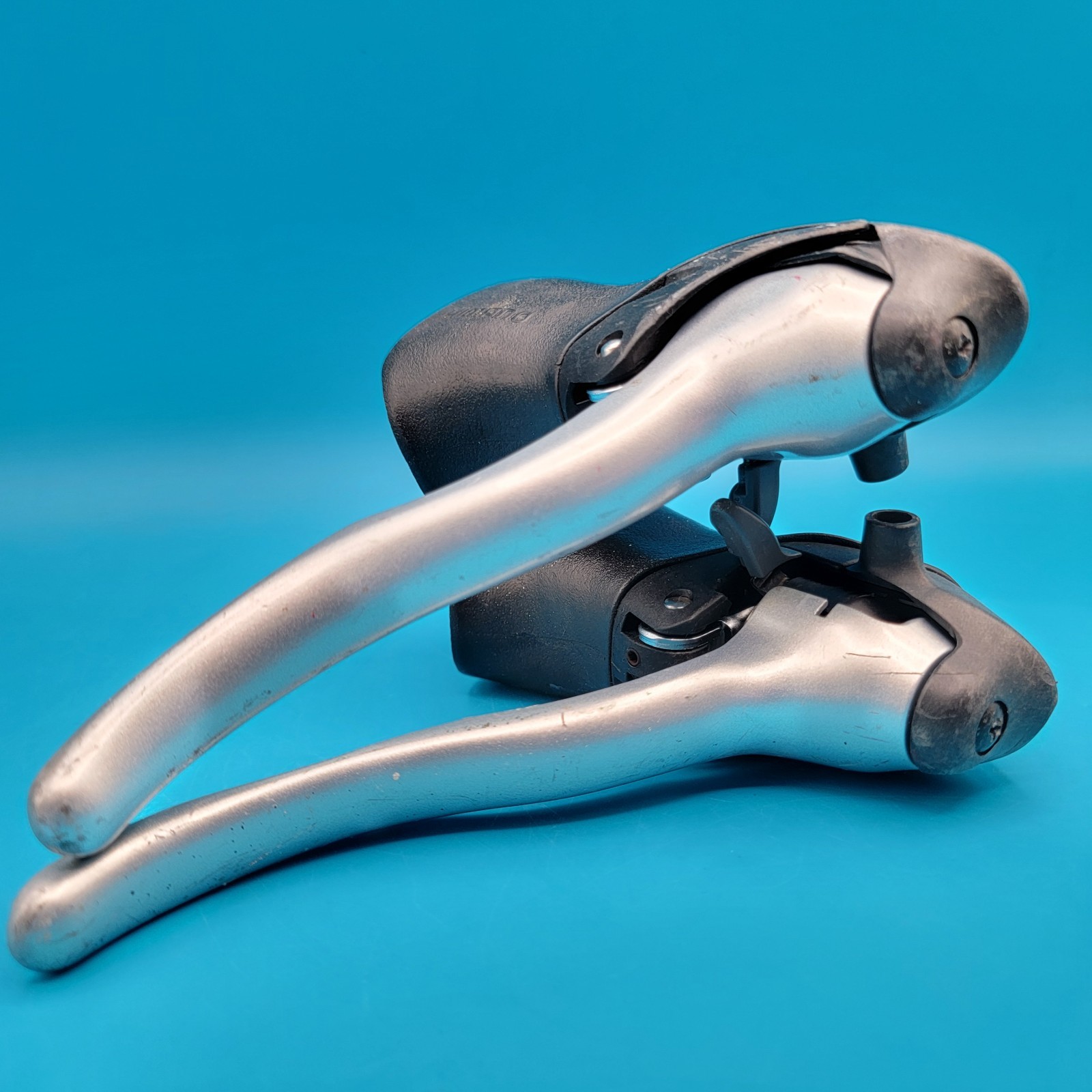 Shimano SORA ST-3300 / ST-3303 3 x 8 Speed STI Shift/Brake Lever Set e18