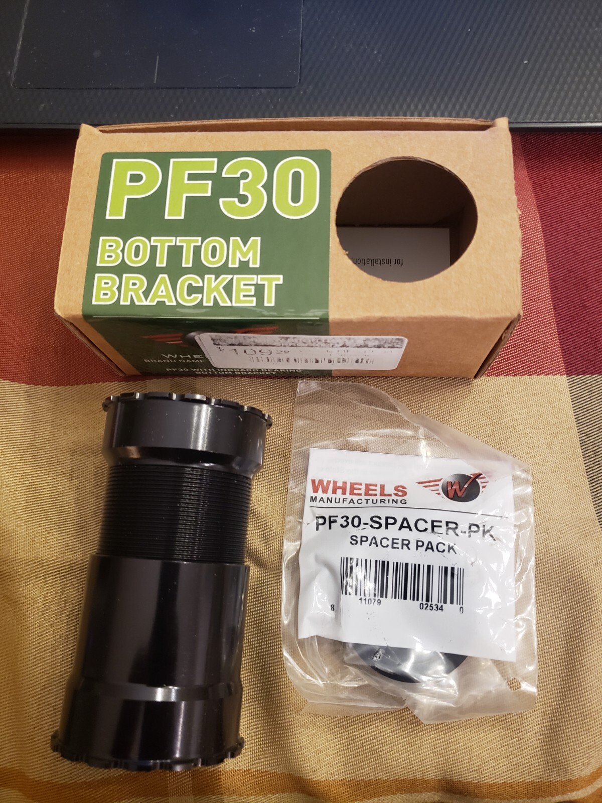 Wheels Manufacturing PF30 PressFit Bottom Bracket with Angular Contact Bearings