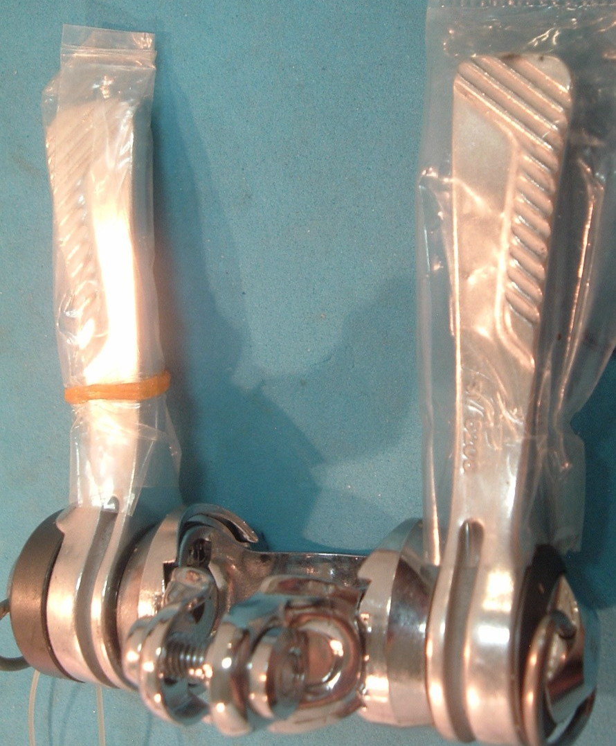 Shimano 600 EX SL-6208 SIS Road Shifters NEW/NOS-Vintage-Friction or 6-Spd- Mint