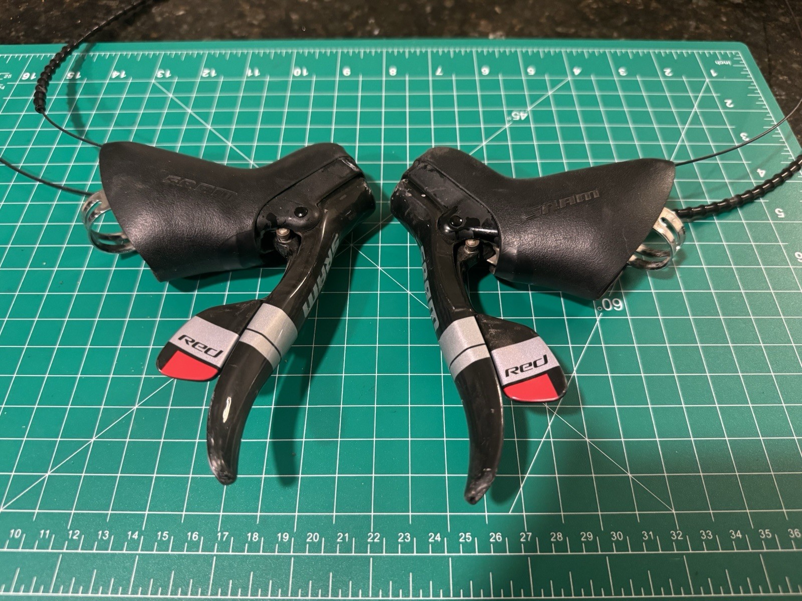 SRAM Red 10 speed Double Double Tap 2 x10 Carbon Integrated Shifter Levers