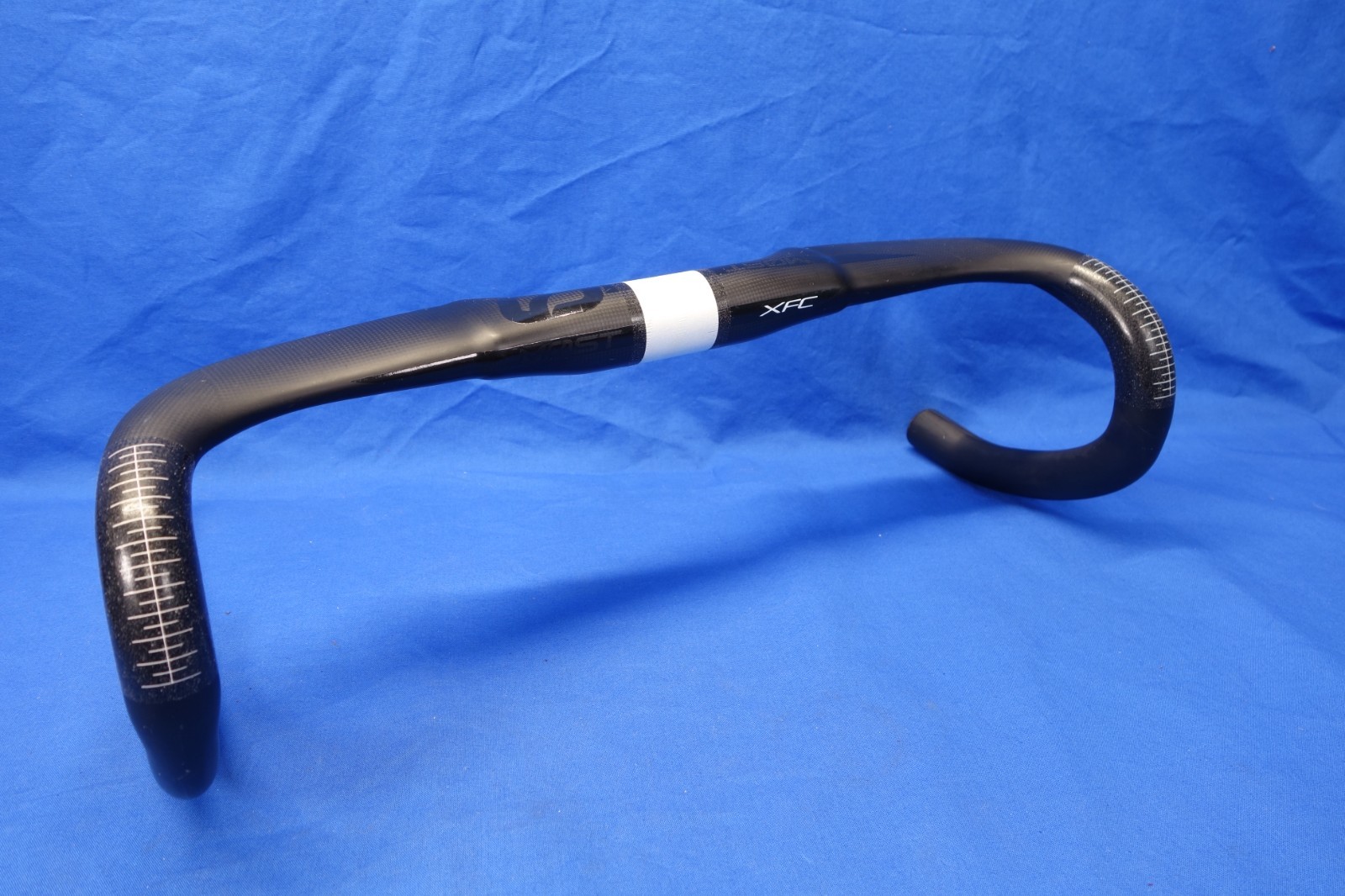 Pinarello MOST Jaguar XFC Aero TiCR Carbon Handlebar: 40cm Width x 31.8mm Clamp