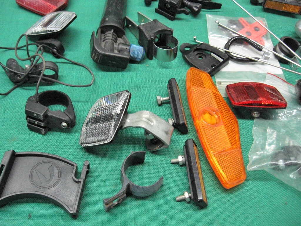 Vintage Odd Lot Of Bicycle Air Pumps, Wellgo Pedals, Reflectors Misc.