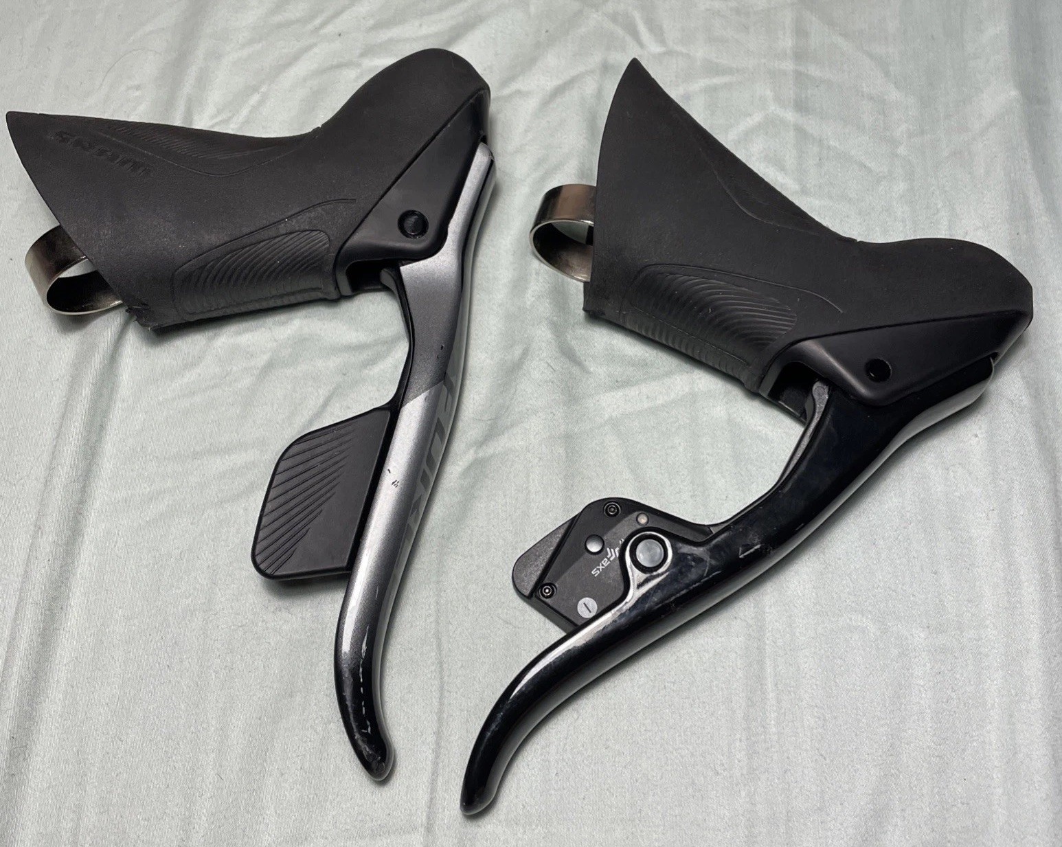SRAM Force eTap AXS 12 Speed ROAD Wireless CARBON Rim Brake Shifters VGC