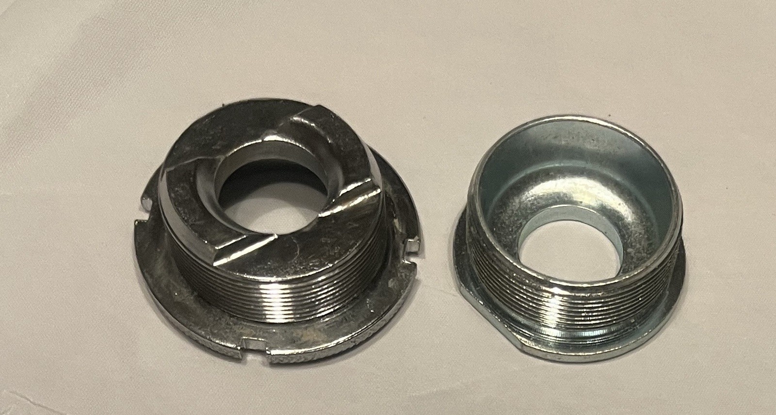YST Bicycle Bottom Bracket Kit Vintage BMX Adjusting Cup/ Flange Cup/Lock Ring