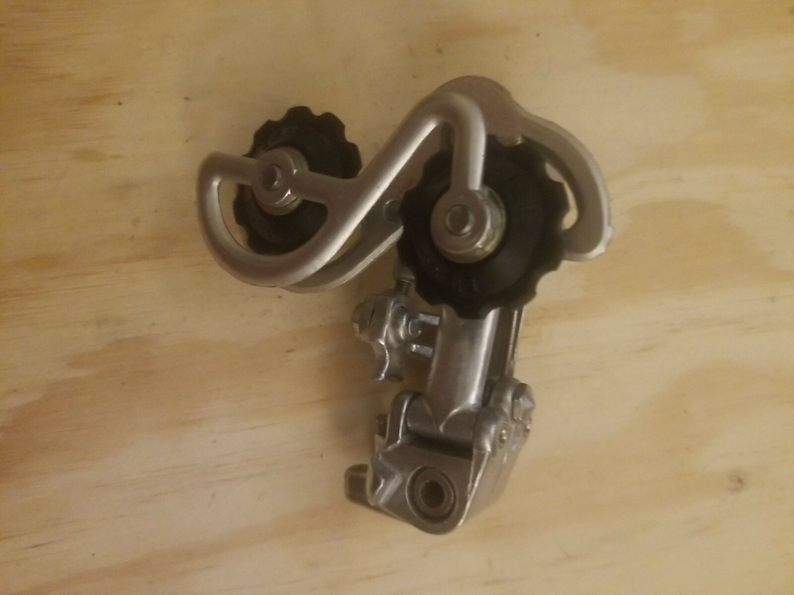 [7.31] VINTAGE TRIPLEX SPORT SHORT CAGE REAR DERAILLEUR – SILVER NOS