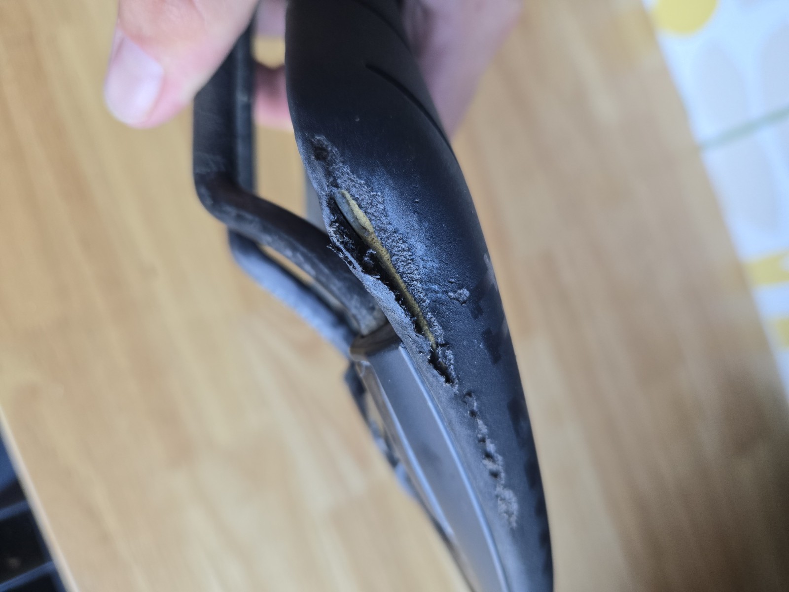 126mm (Regular) Fizik Arione R1 Carbon Rail Road Saddle 165g