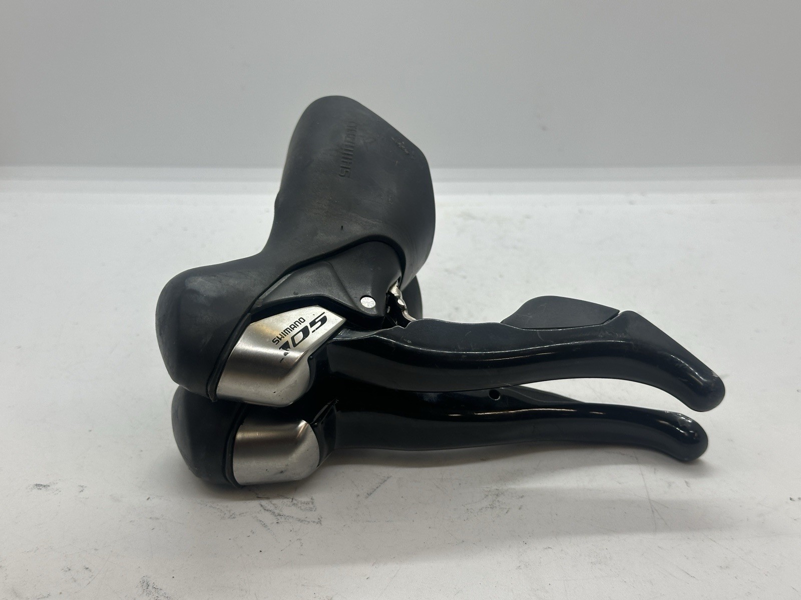 Shimano 105 ST-5700 STI Brake Shift Levers 10 Speed Flight Deck Road Bike