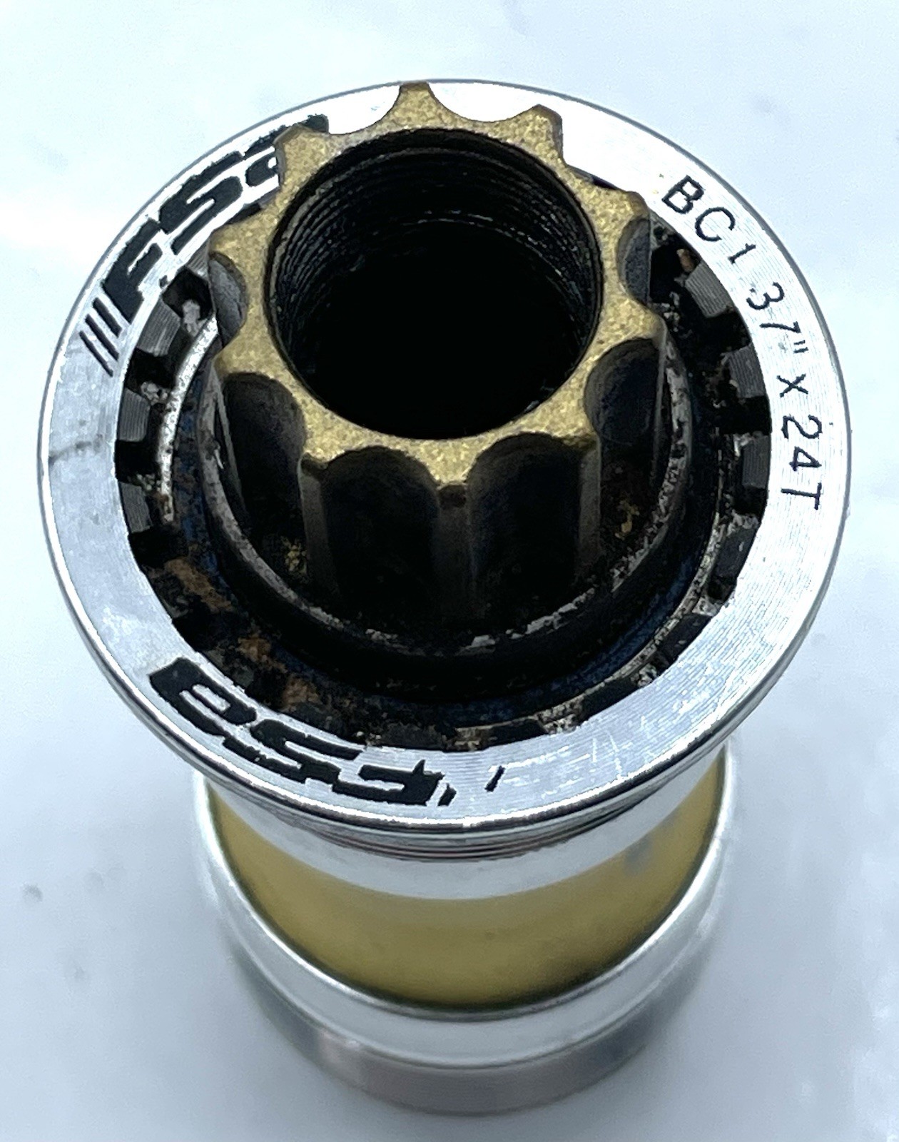 FSA Platinum Pro, Mega Quad, Gold Bottom Bracket 1.37×24, ISIS Drive 109mm