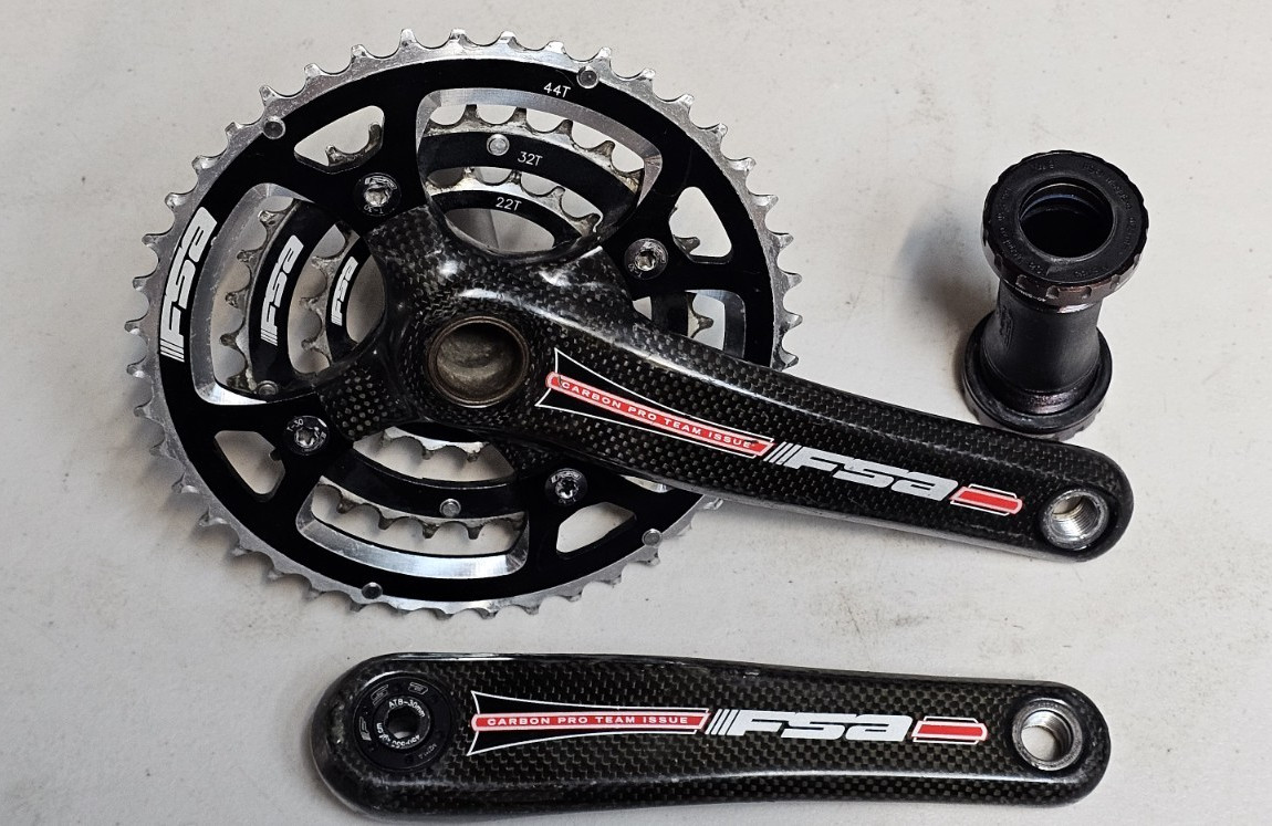 FSA Carbon Pro Team Issue MTB Triple Crankset 175mm Carbon Black w-MegaExo BB