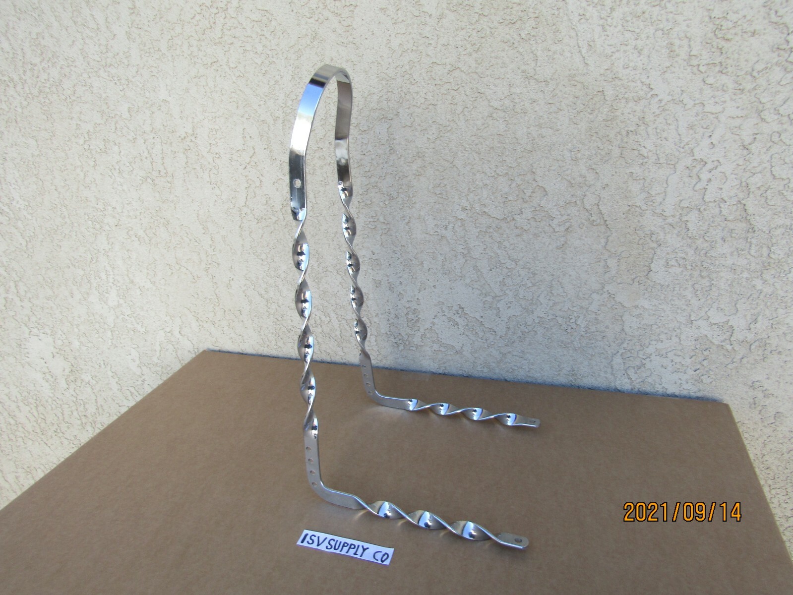 CHROME BICYCLE FLAT TWISTED BENT SISSY BAR FOR LOWRIDER, CRUISER TRICYCLES,