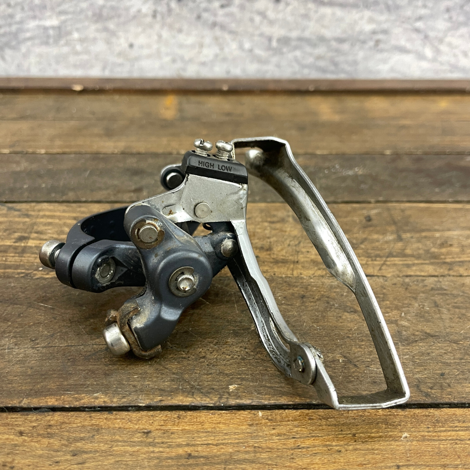 Vintage Shimano Deore LX FD-M570 Front Derailleur 31.8 mm Top Pull Mega 9 C6