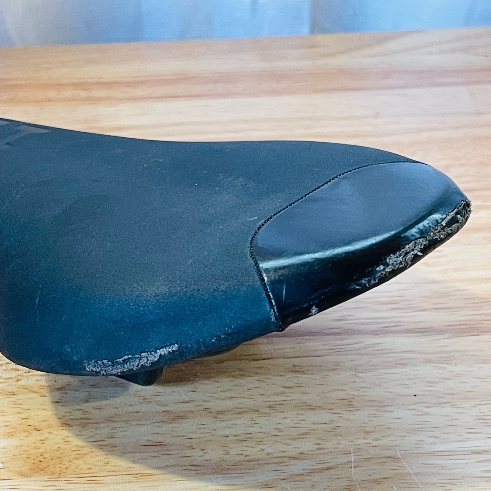 Fizik Tundra 2 Saddle Manganese Rails Black