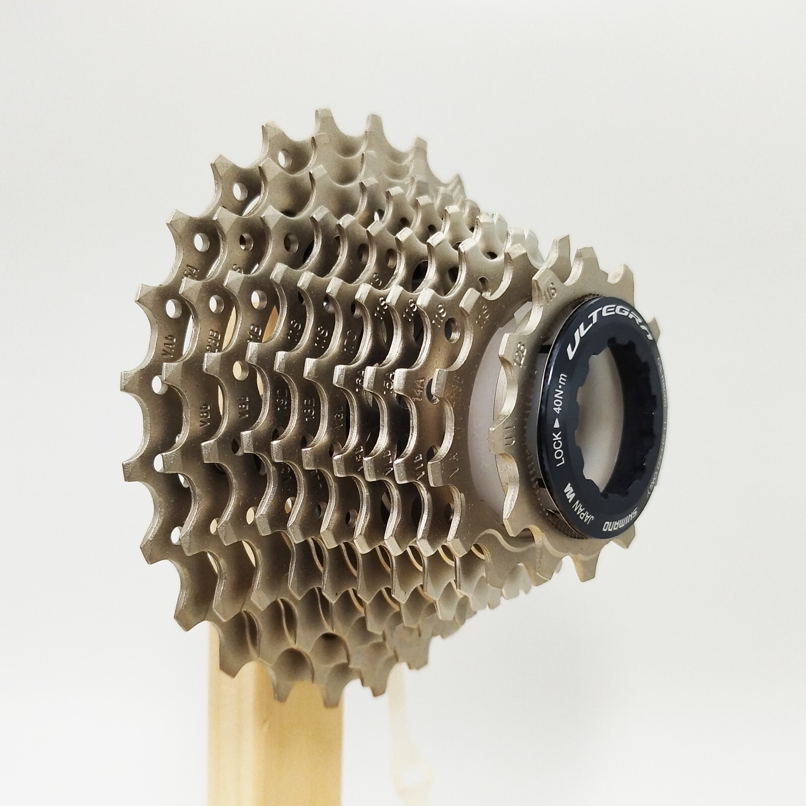 SHIMANO 11s 12-25T CS-R8000 ULTEGRA Cassette | Incl. F/S 2-4d fr JP