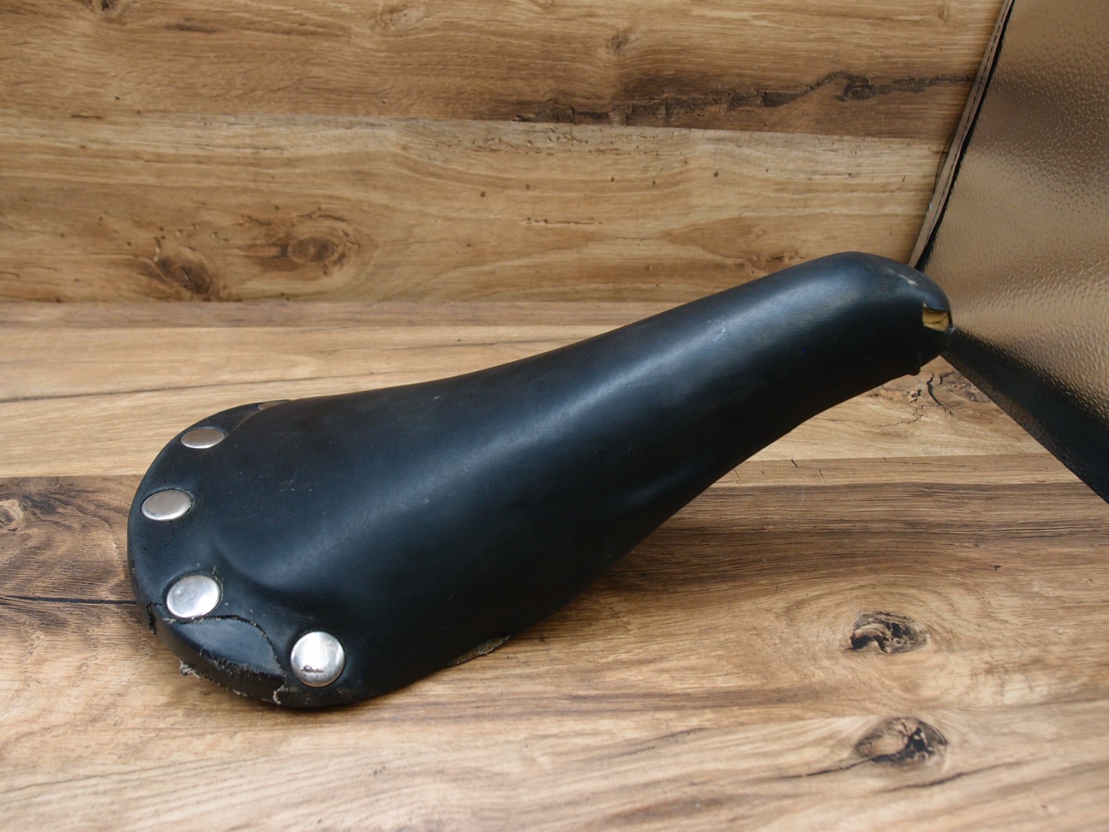 MTB seat Viscount from WHEELER 2288 saddle for MTB 1990’s